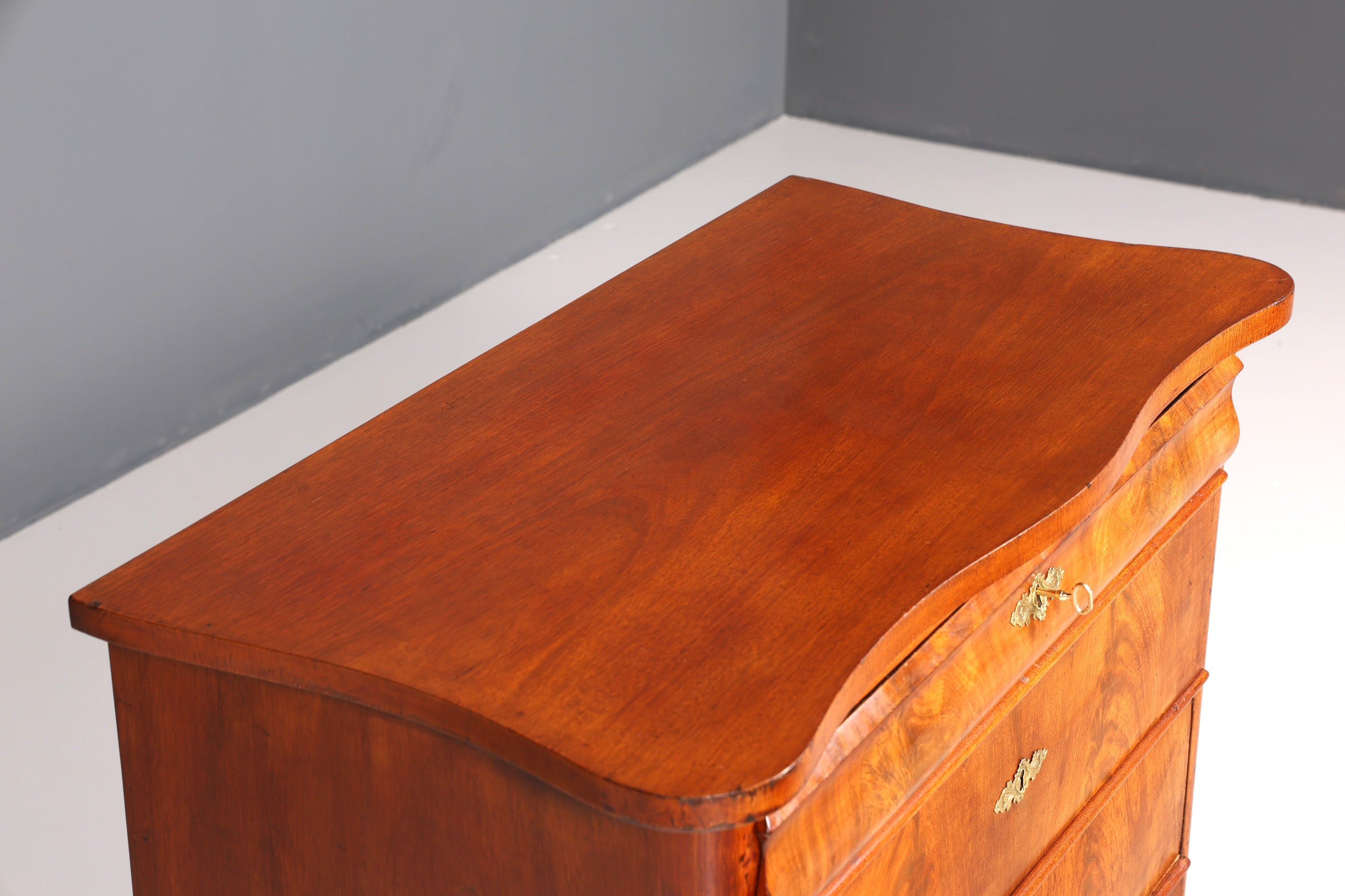 Stilvolle Louis Philippe Kommode Nussbaum Biedermeier Schubladenkommode um 1890