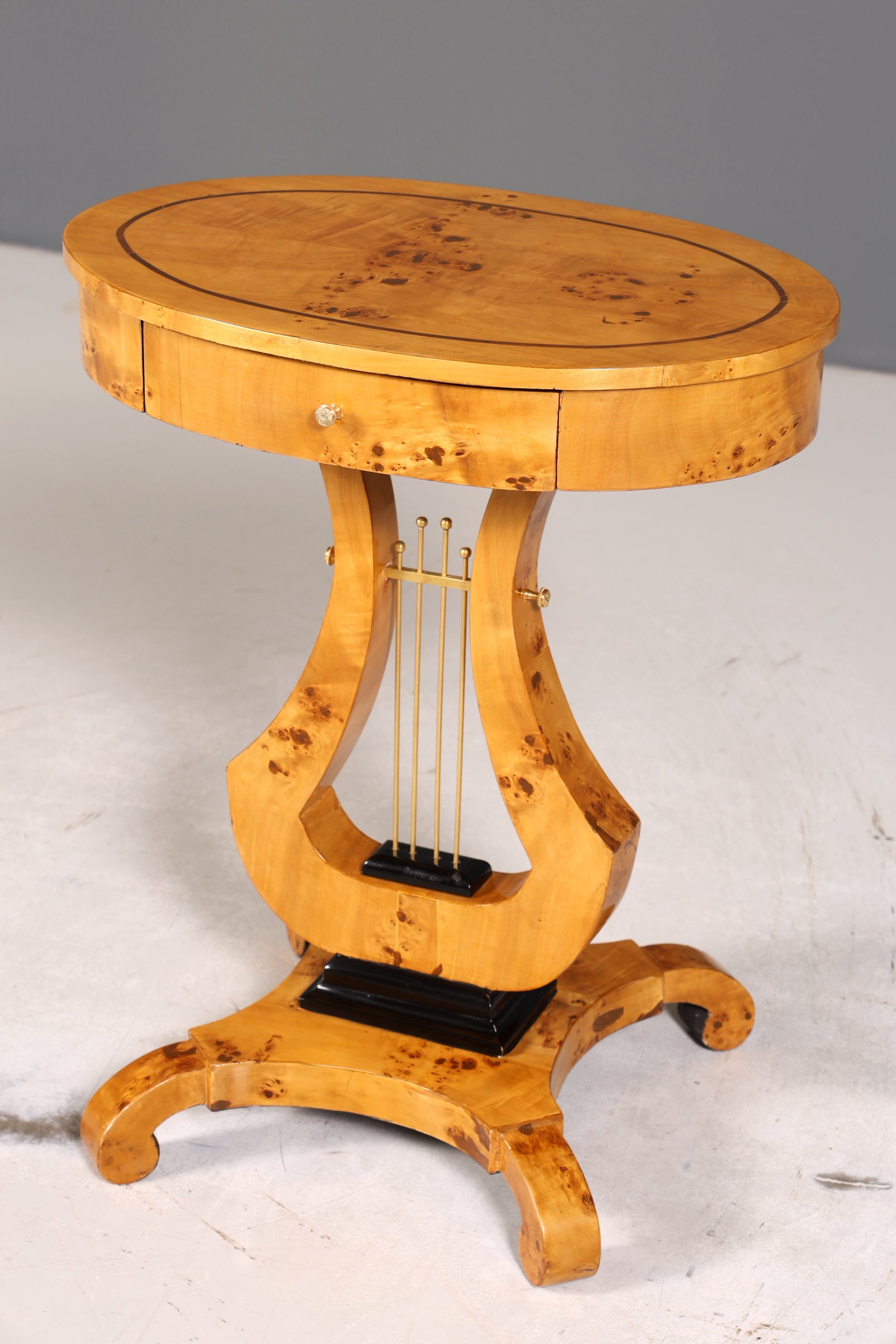 Traumhafter Art Deco Stil Beistelltisch Antik Stil Tisch Lyra Luxus Ablagetisch Birke Kommode
