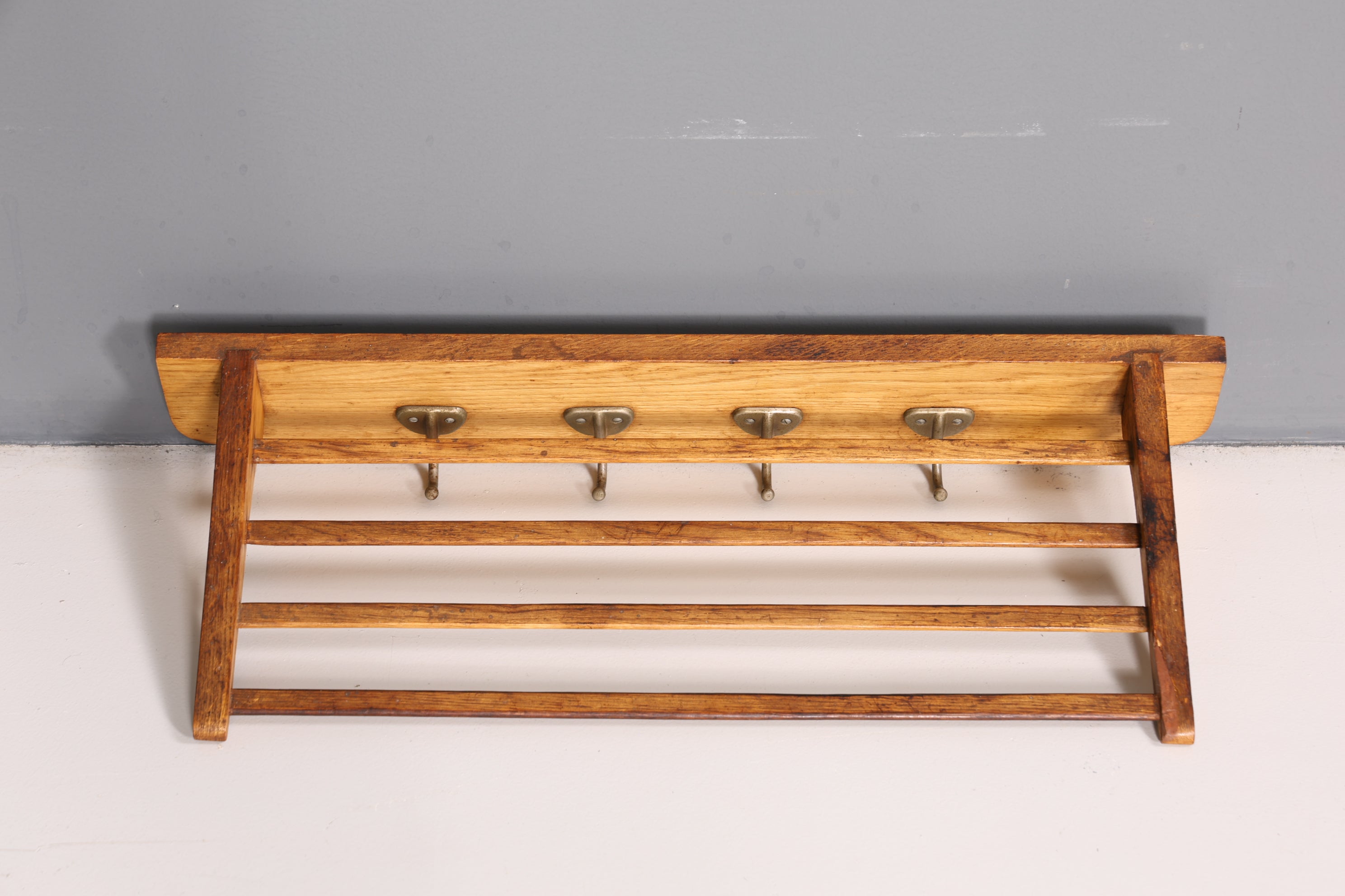 Wunderschöne Mid Century Garderobe Retro Hutablage Vintage Hakenleiste 60s Hakenleiste
