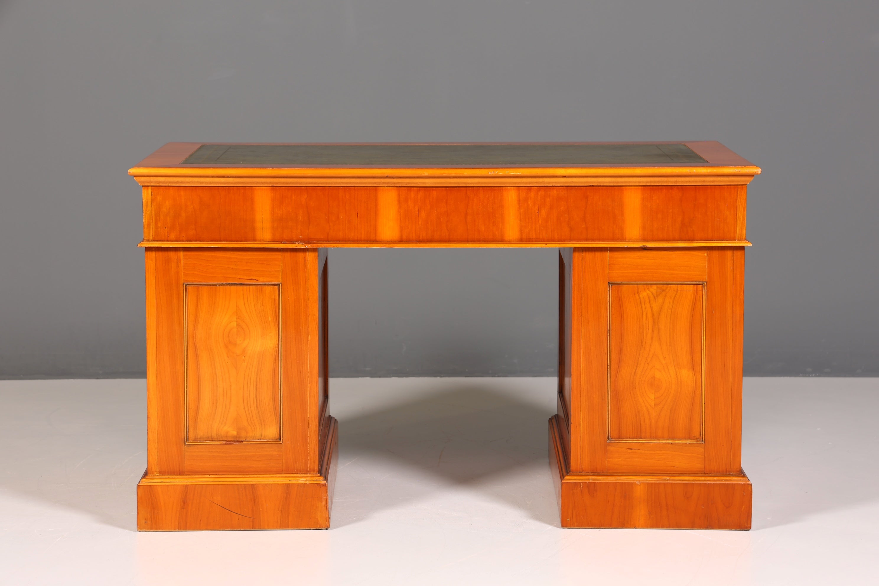 Wunderschöner Englischer Schreibtisch Englisch Eibe Desk Leder Auflage Antik Stil Bürotisch Office Desk