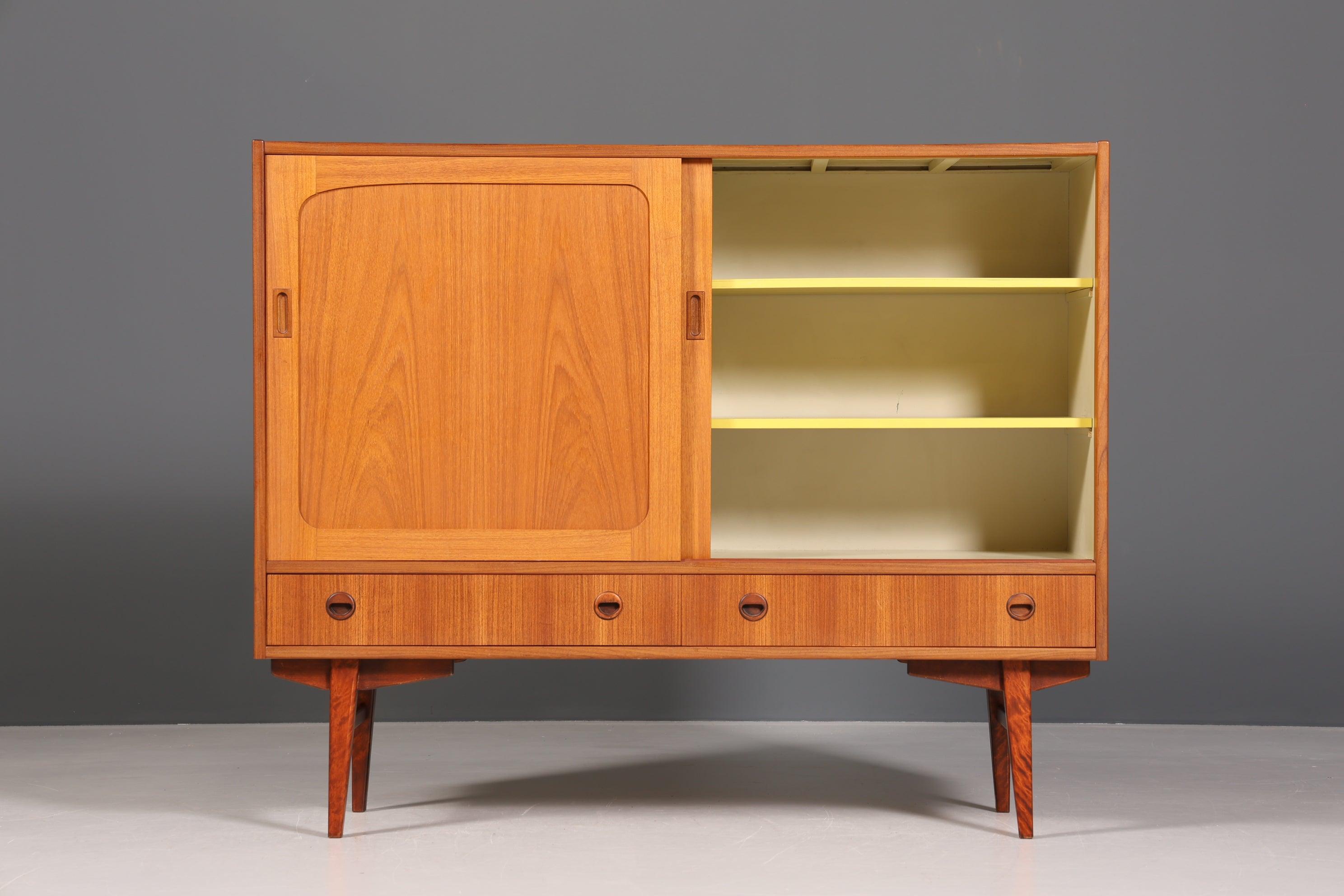 Stilvolles Mid Century Highboard "Made in Denmark" echt Holz Schrank Retro Sideboard Regal