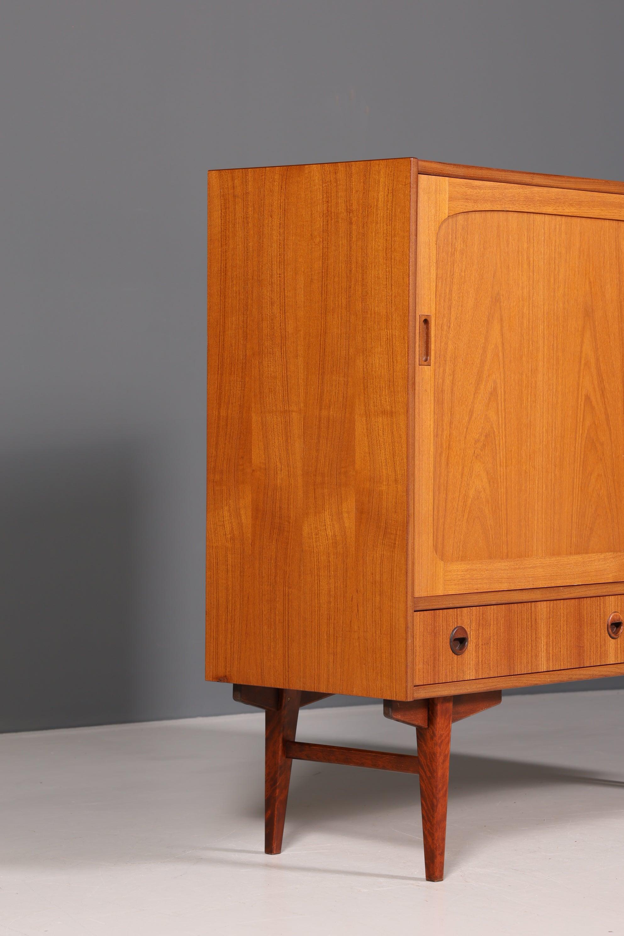 Stilvolles Mid Century Highboard "Made in Denmark" echt Holz Schrank Retro Sideboard Regal