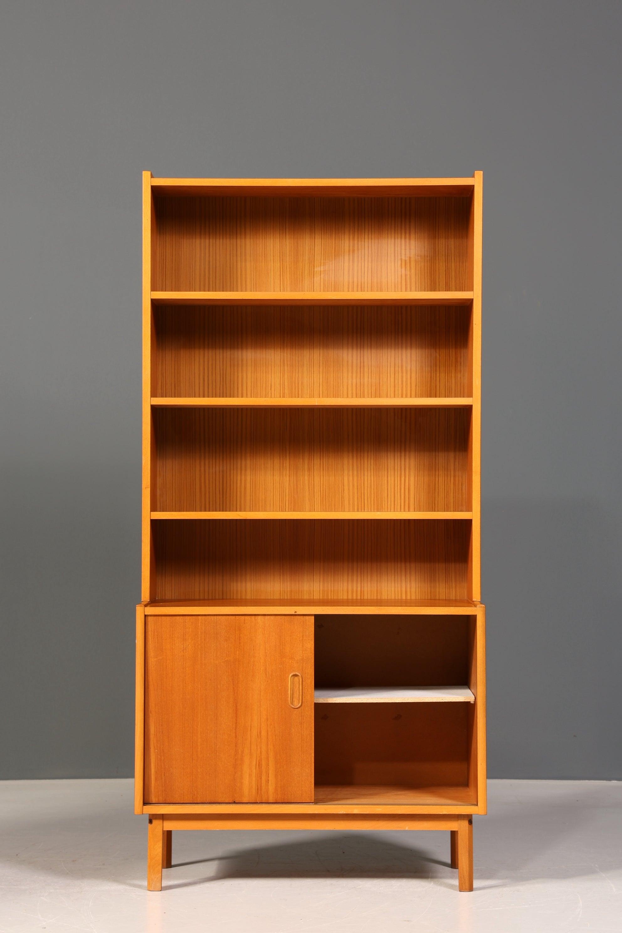 Schlichtes Mid Century Bücherregal Danish Design Schrank Retro Kommode "Made in Denmark" Schiebetür Regal Vintage 1 von 2