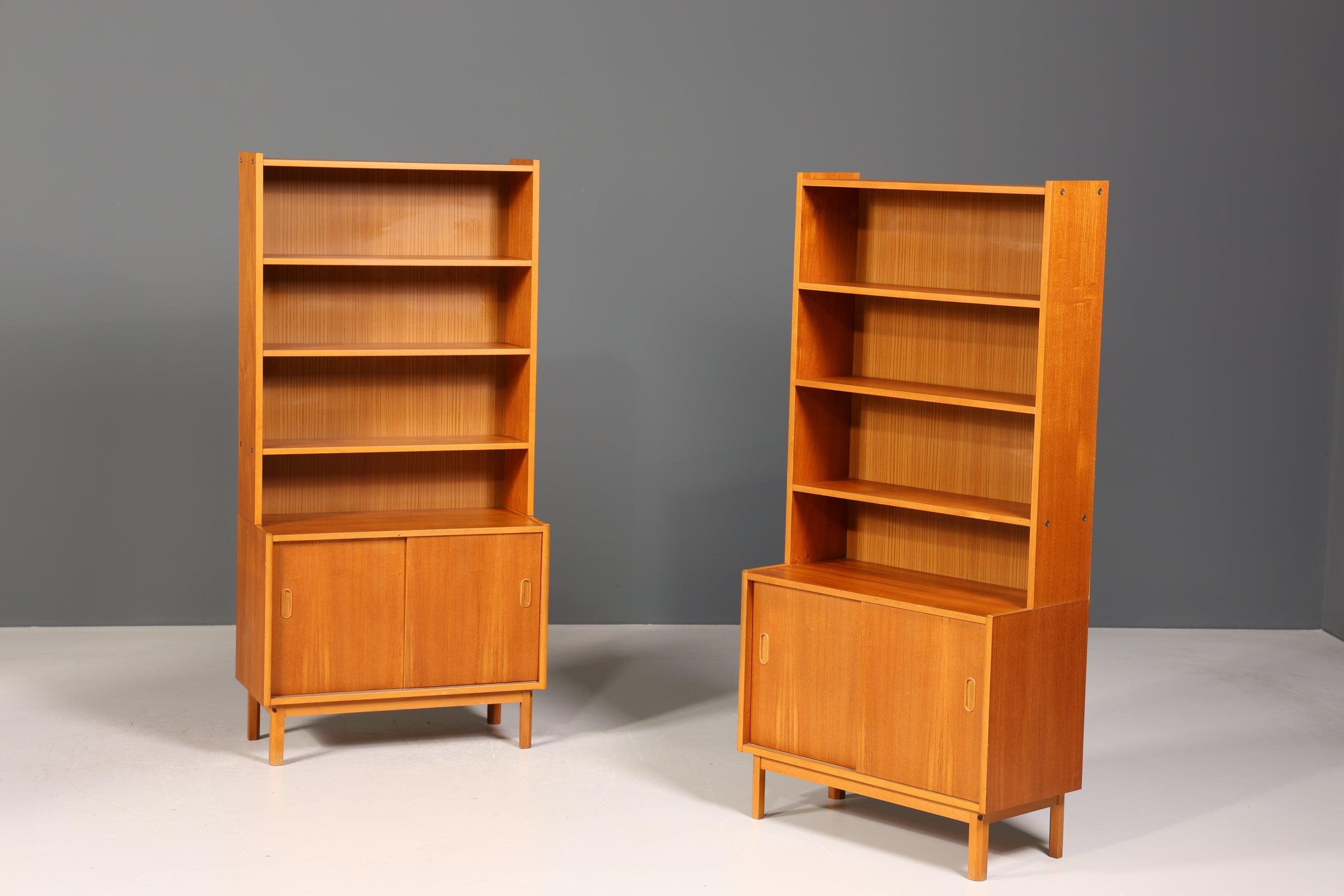 Schlichtes Mid Century Bücherregal Danish Design Schrank Retro Kommode "Made in Denmark" Schiebetür Regal Vintage 1 von 2