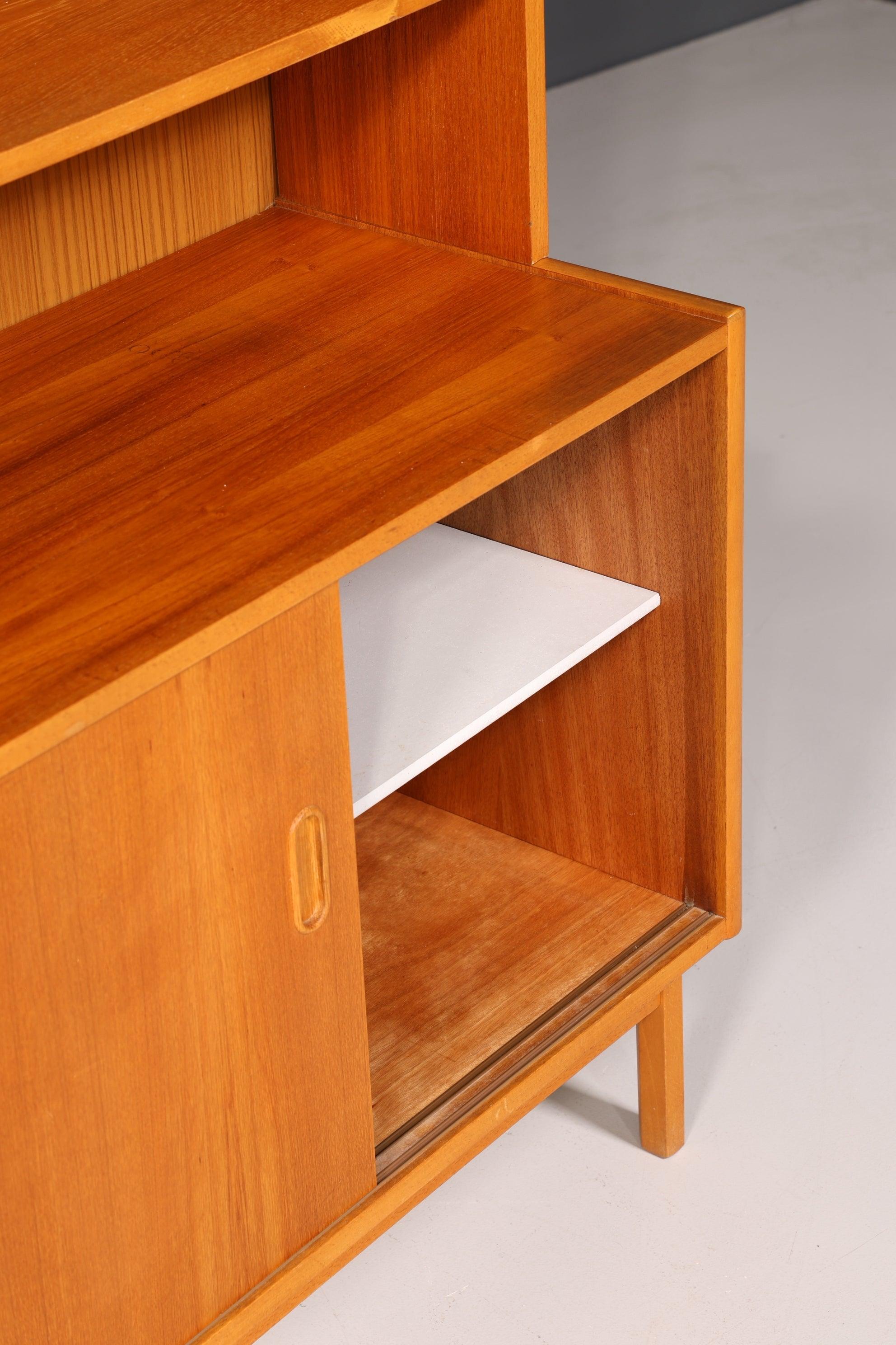 Schlichtes Mid Century Bücherregal Danish Design Schrank Retro Kommode "Made in Denmark" Schiebetür Regal Vintage 2 von 2