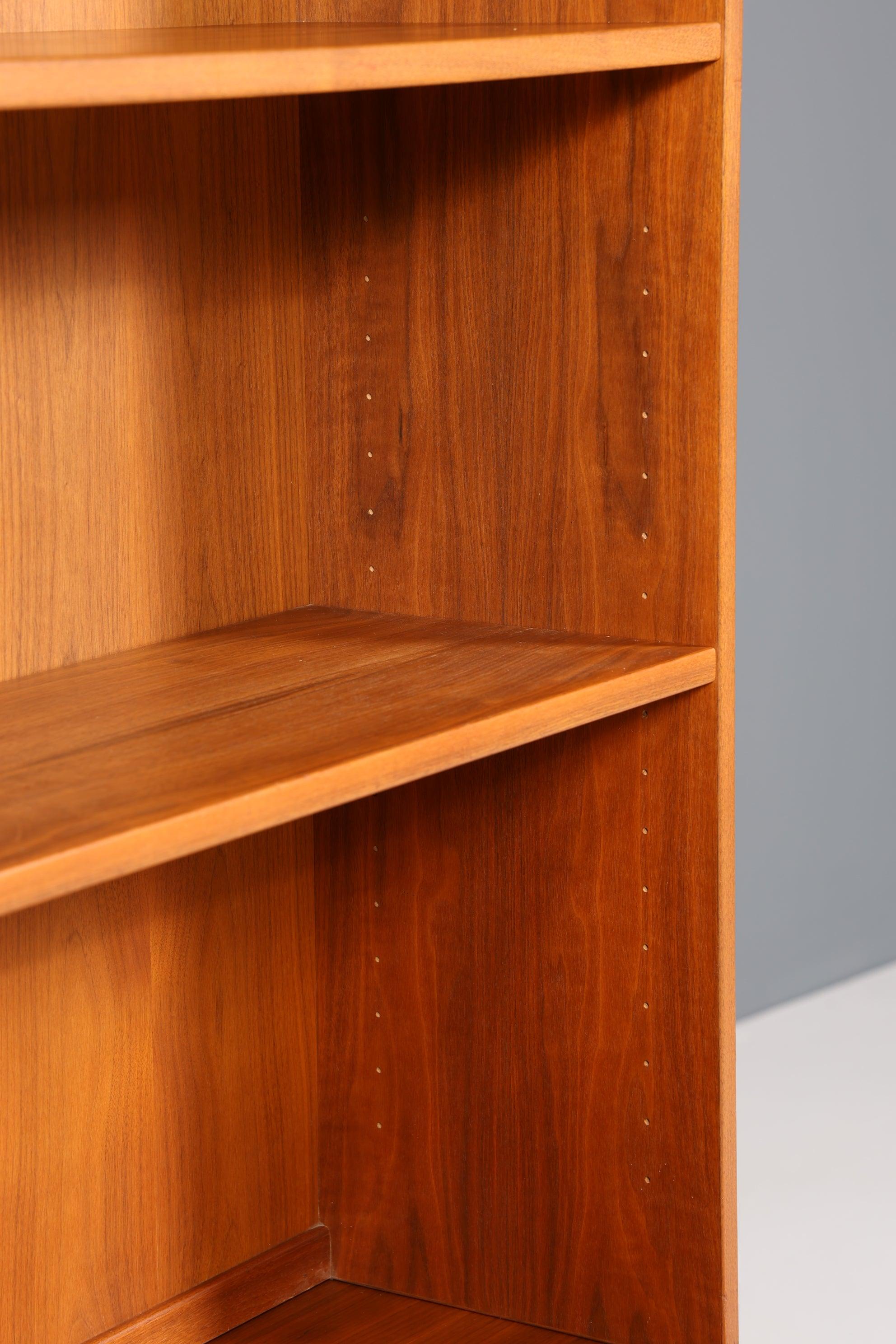 Traumhaftes Mid Century Regal Vintage Schrank Retro Vertiko Bücherregal Kommode 60er Jahre