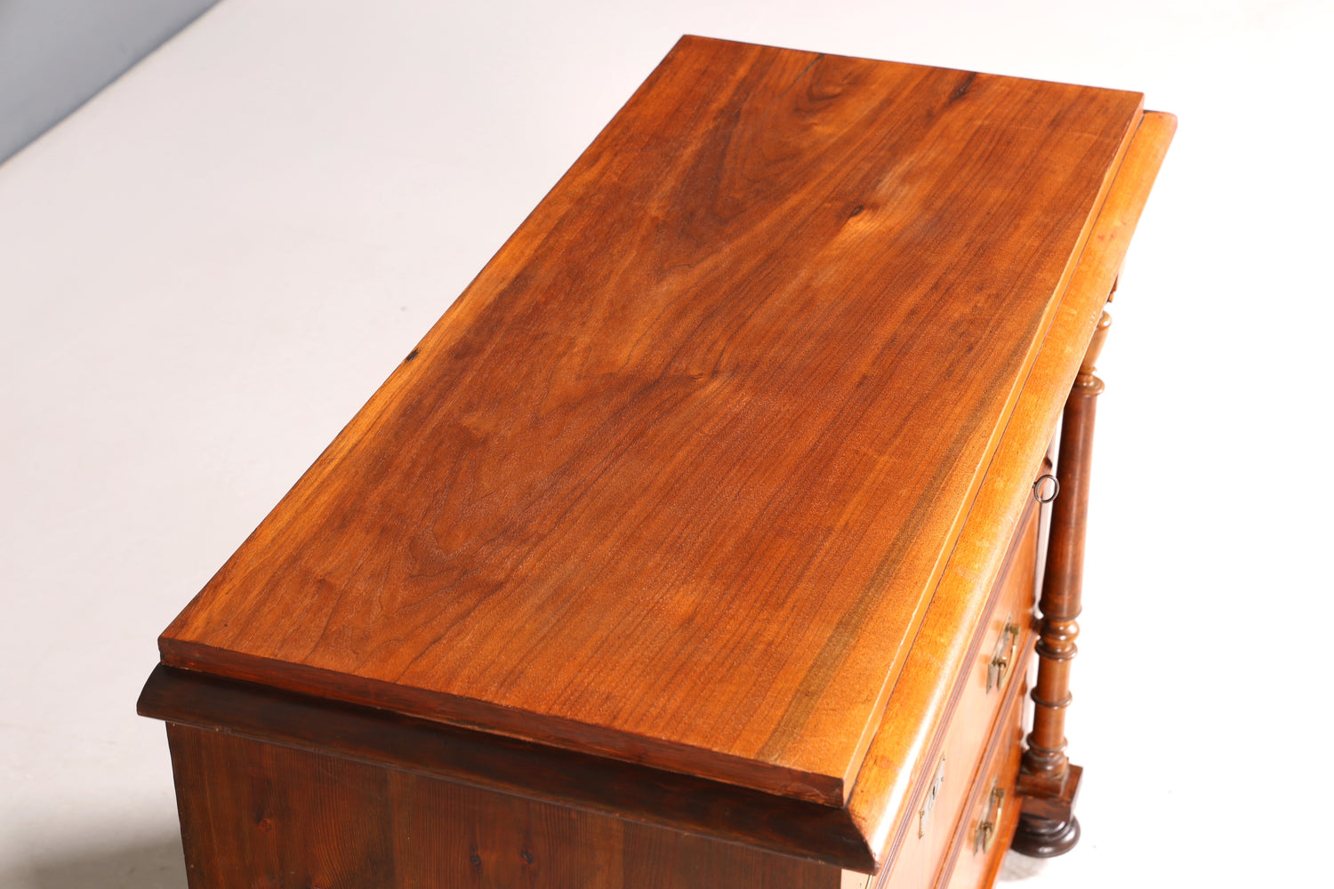 Stilvolle Gründerzeit Kommode Jugendstil Antik Sideboard Schubladenkommode Wäschekommode