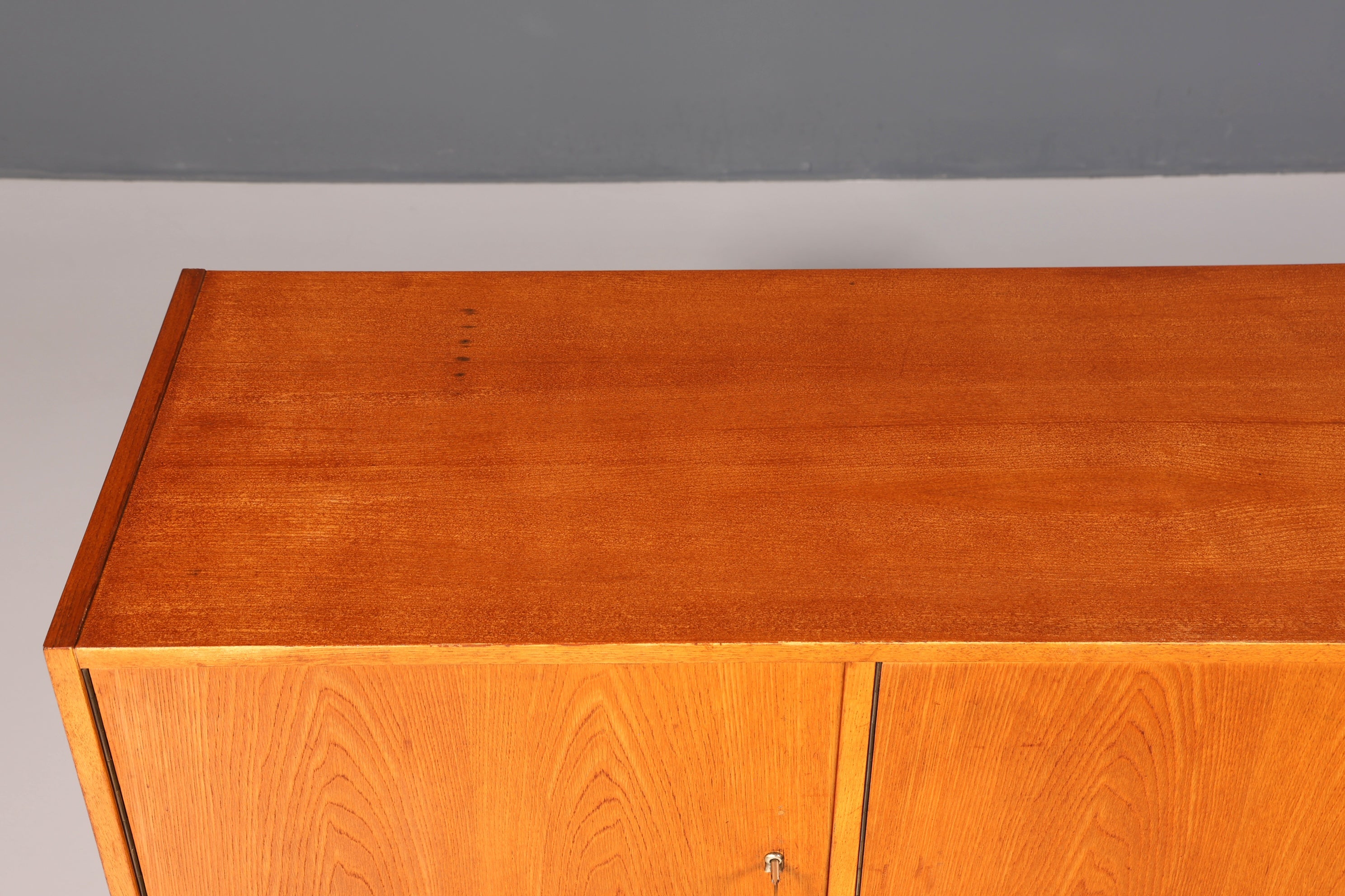 Wunderschönes Original Hellerau Sideboard Franz Ehrlich 602 Schrank Mid Century TV Schrank VEB