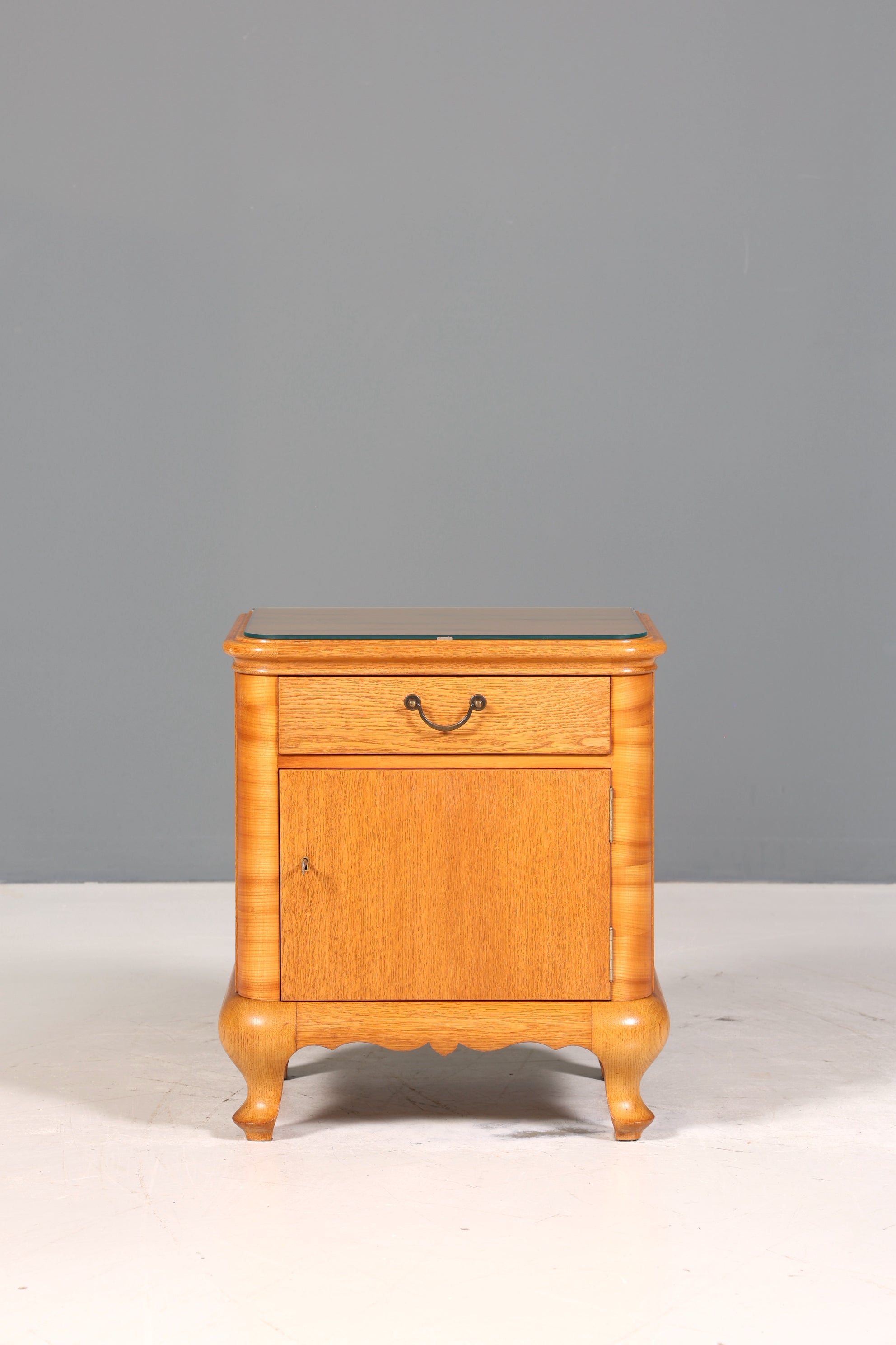 Traumhafte Mid Century Kommode Vintage Nachttisch 60s Schrank Nachtschrank 2 von 2