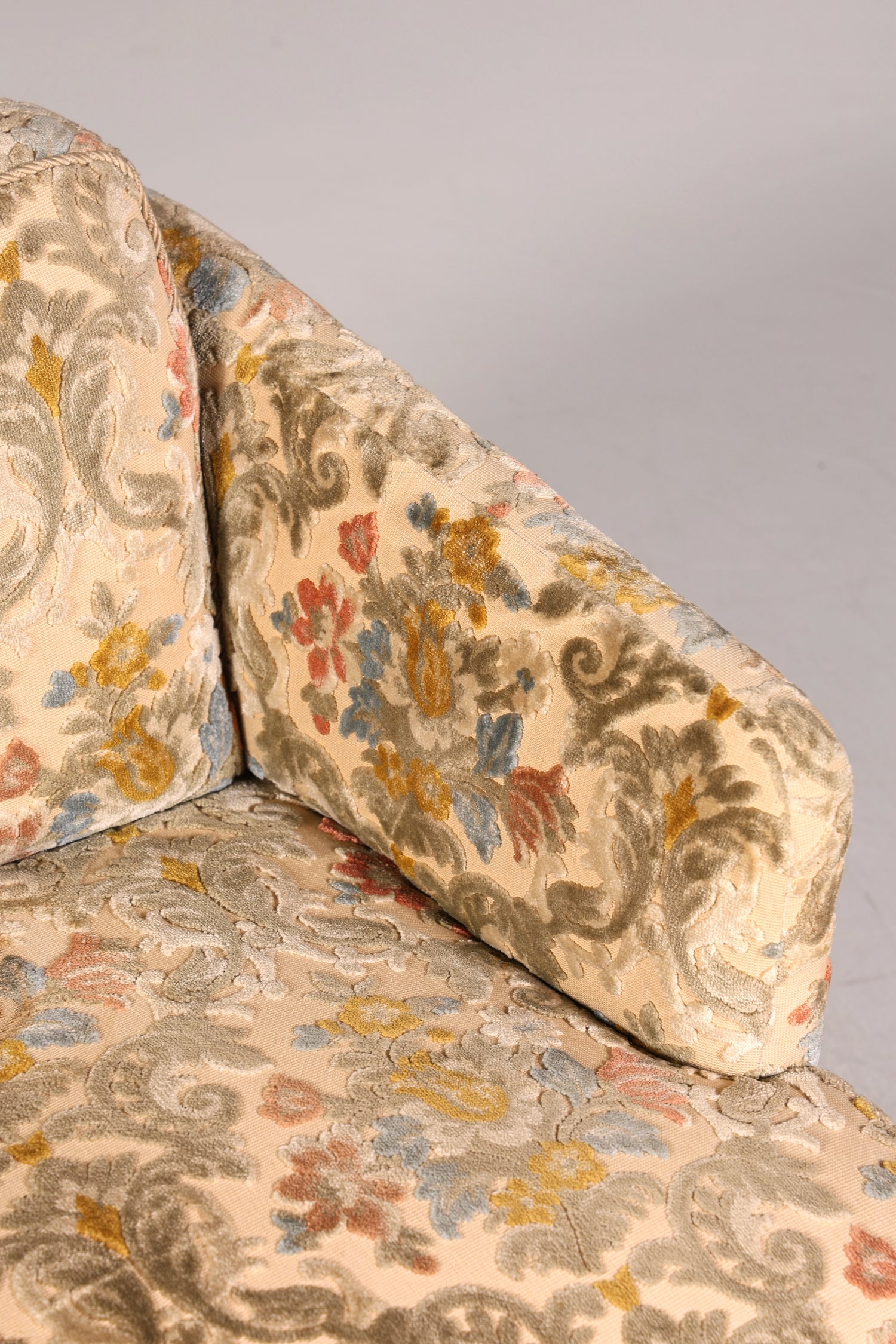 Wunderschöner Chippendale Sessel Art Deco Stil Lounge Floraler Samt Stoff Sessel 1 von 2