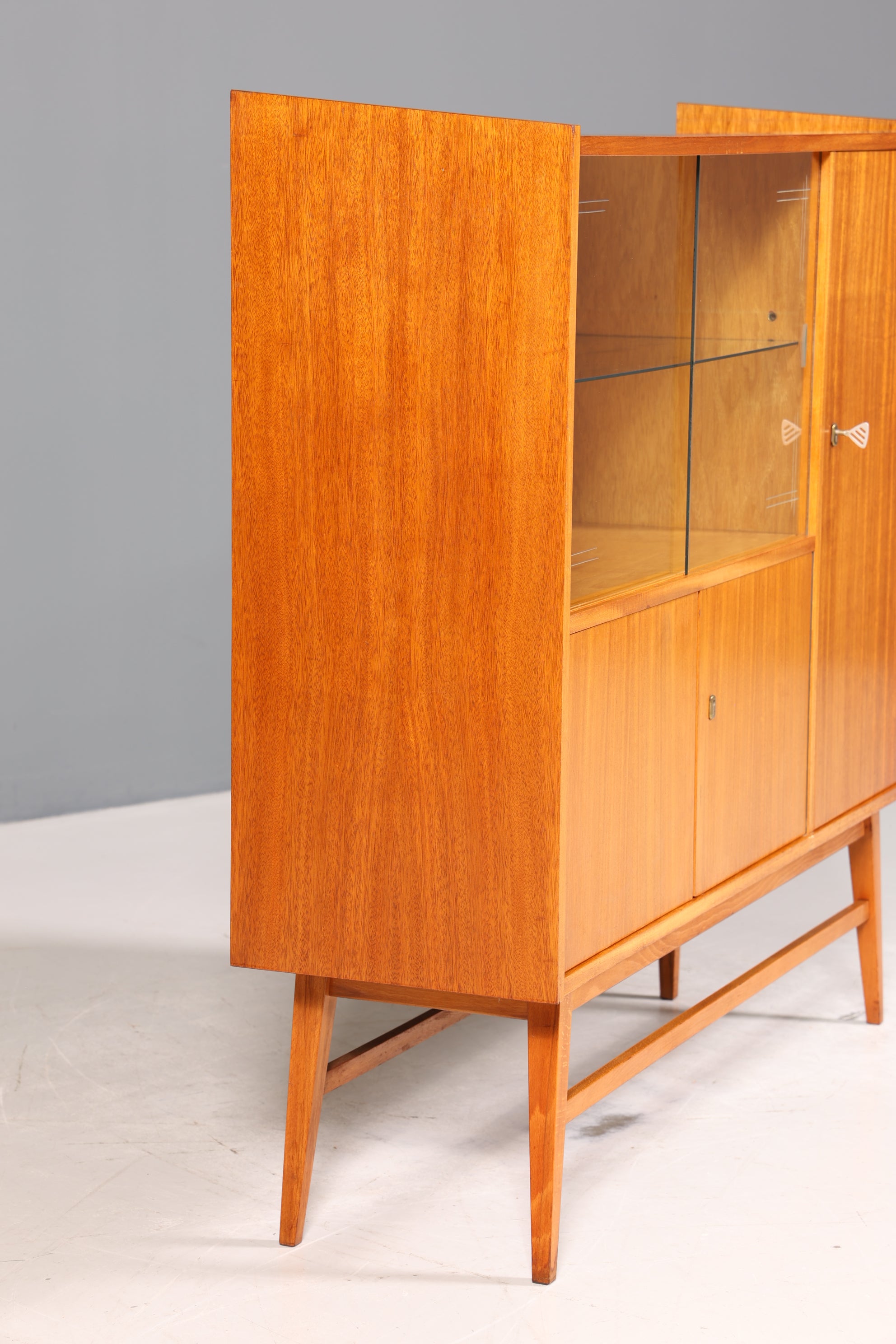 Wunderschönes Mid Century Highboard Retro Vitrine Bücherregal Schrank Kommode 60s