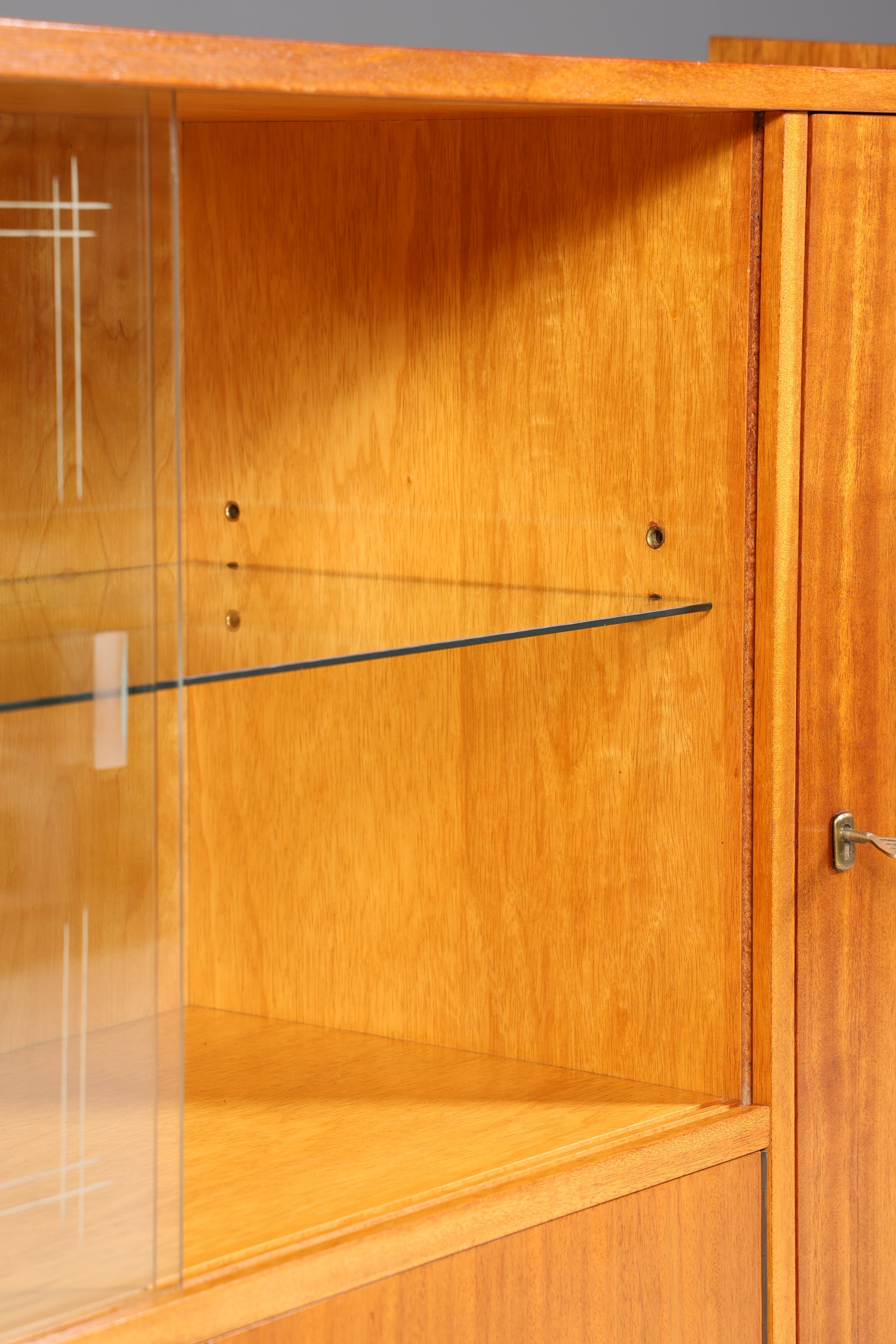 Wunderschönes Mid Century Highboard Retro Vitrine Bücherregal Schrank Kommode 60s