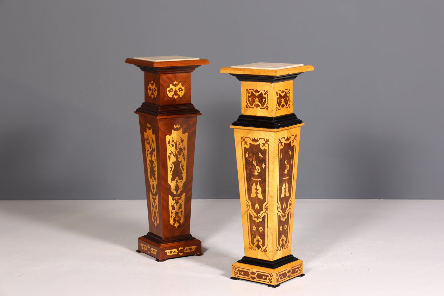 Traumhafte Barock Stil Säule Louis XV Blumensäule Naturstein Marmor Ablage Tisch