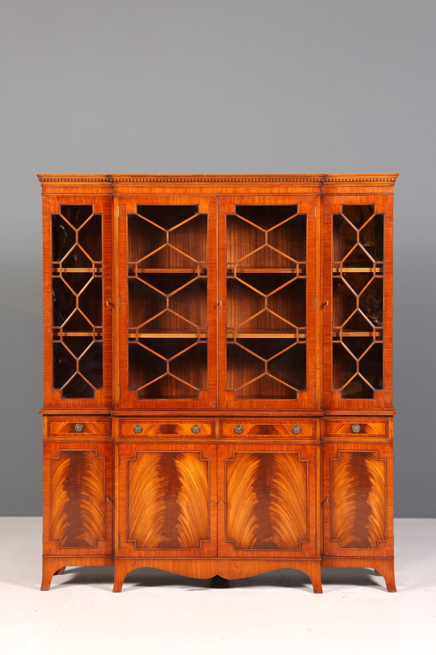 Wunderschöne Englische Vitrine Bibliothek Bücherschrank UK Buffet Schrank 60s Jahre