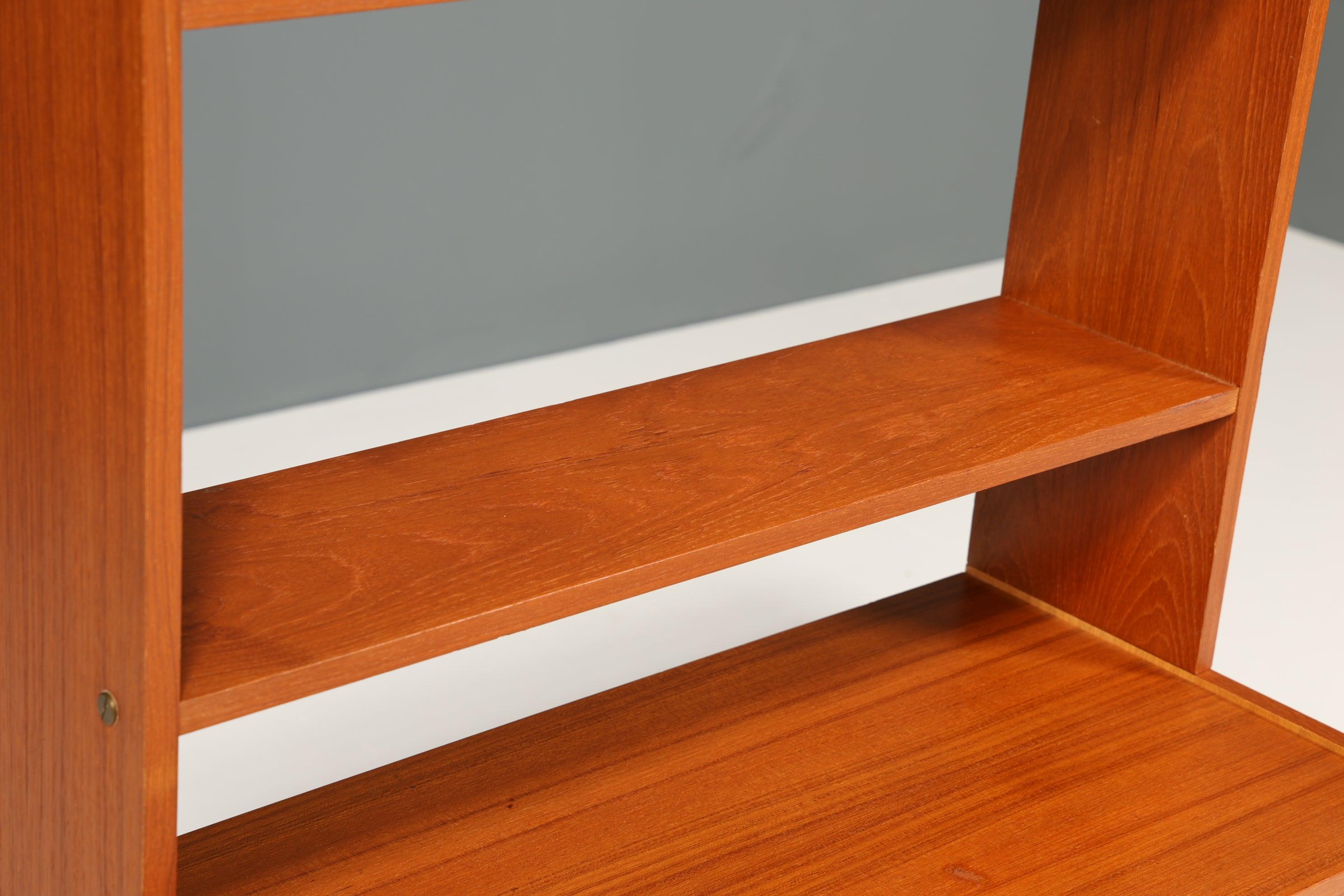 Traumhaftes Mid Century Regal Danish Design Teak Holz Bücherregal Retro Schrank Kommode 60s