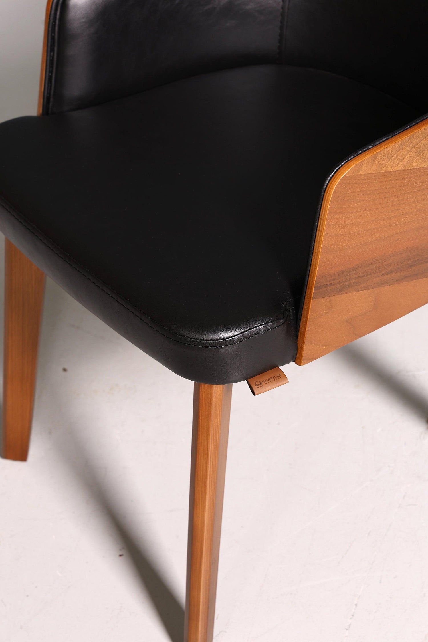 Edler Armlehnstuhl "Paolo- Black" Nussbaum Esszimmerstuhl Küchenstuhl schwarzer Sekretär Stuhl