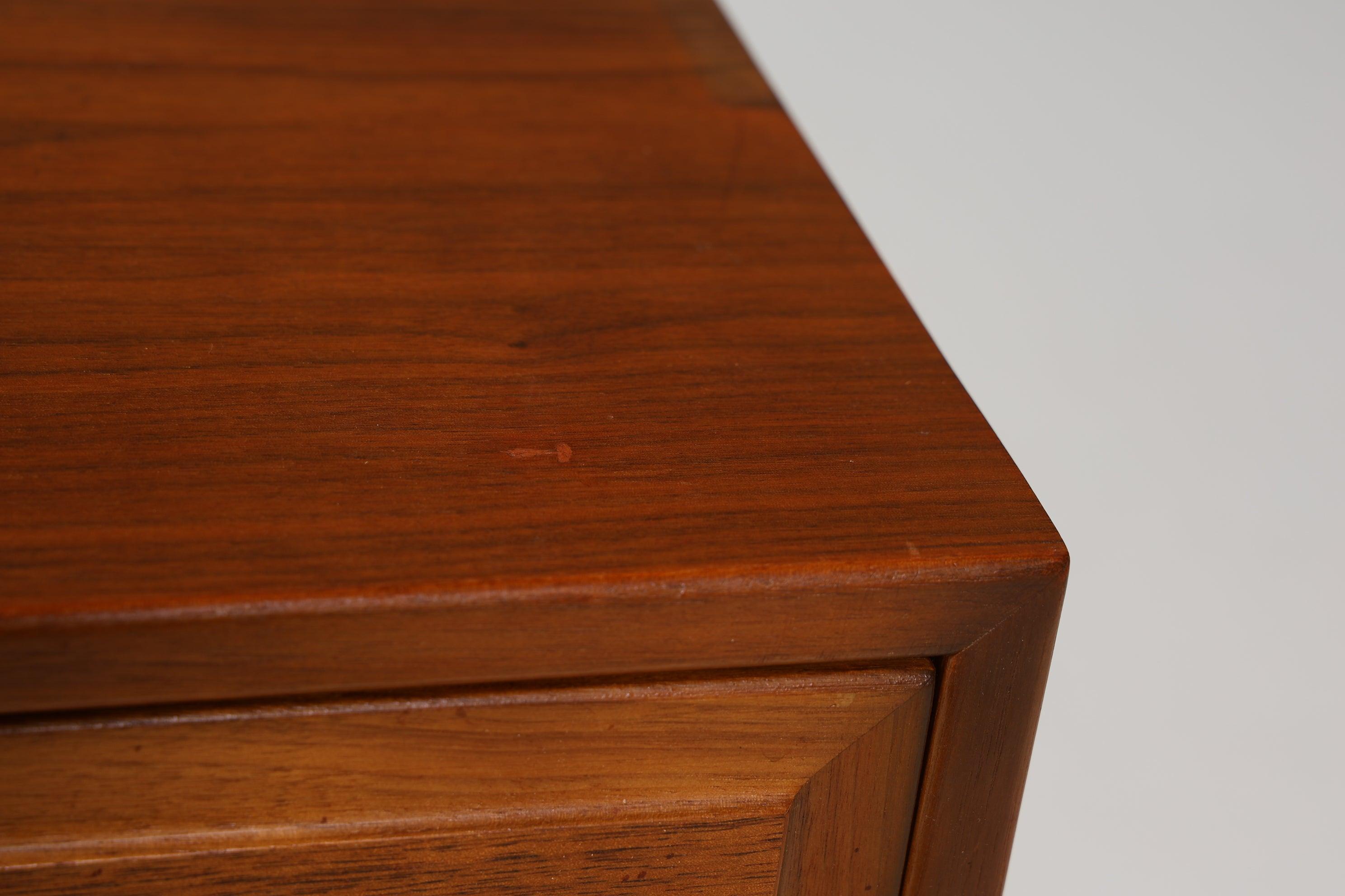 Wunderschöne Mid Century Kommode "Made in Sweden" Teak Holz Schubladenkommode Flur Kommode Nachttisch
