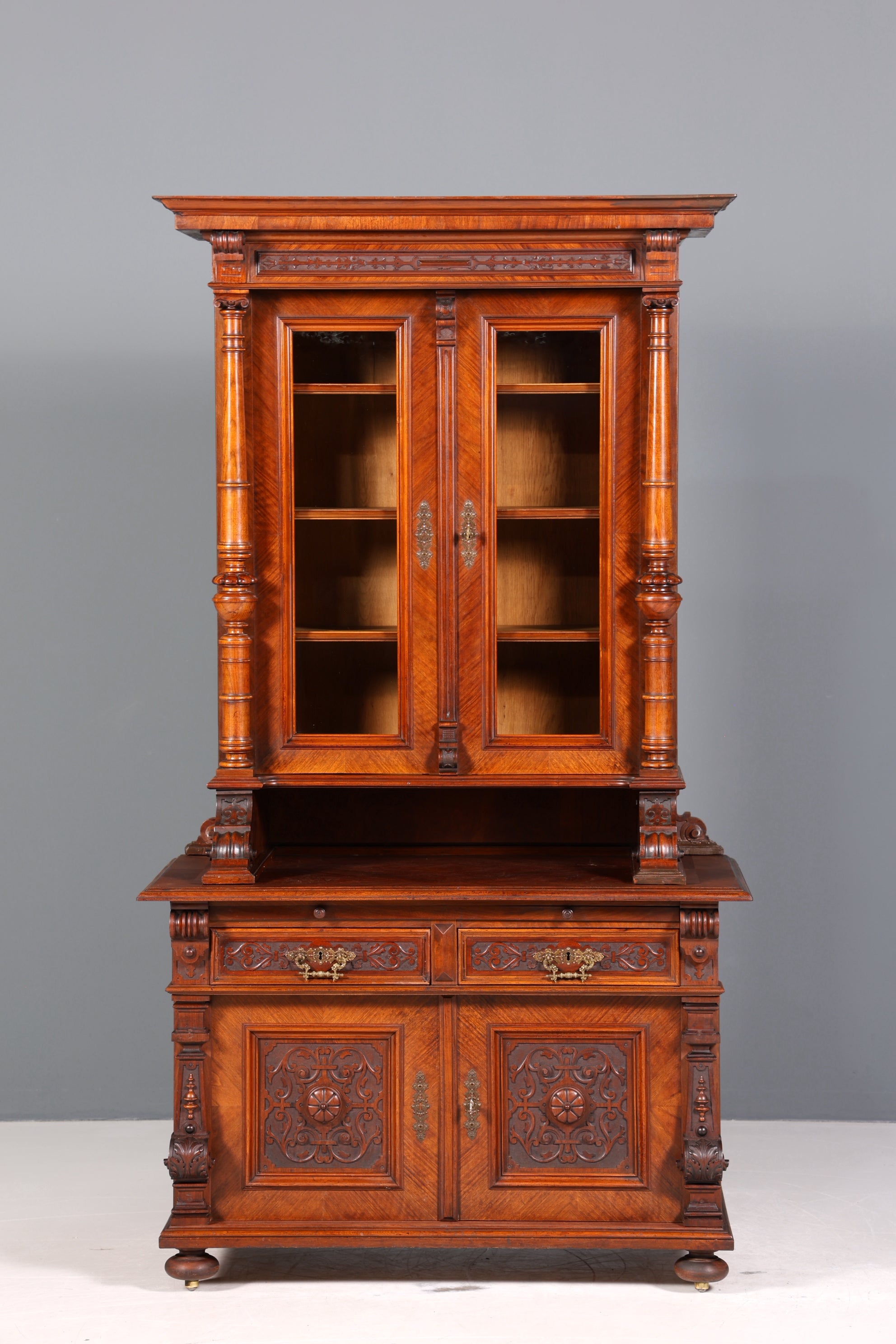 Edler Gründerzeit Vitrine Schrank Antik Nussbaum Regal Jugendstil Vitrinenschrank Geschirrschrank um 1880