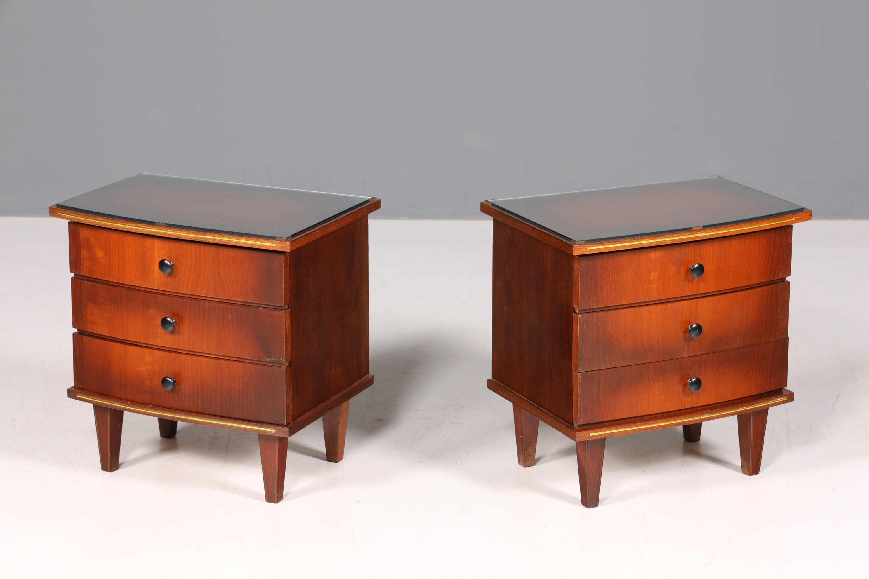 Wunderschöne Mid Century Kommode Vintage Nachttisch 60s Schubladenkommode 1 von 2