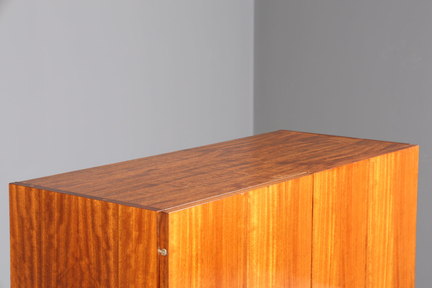 Wunderschöner Mid Century Schrank 60er Jahre Wäscheschrank Aktenschrank Kommode