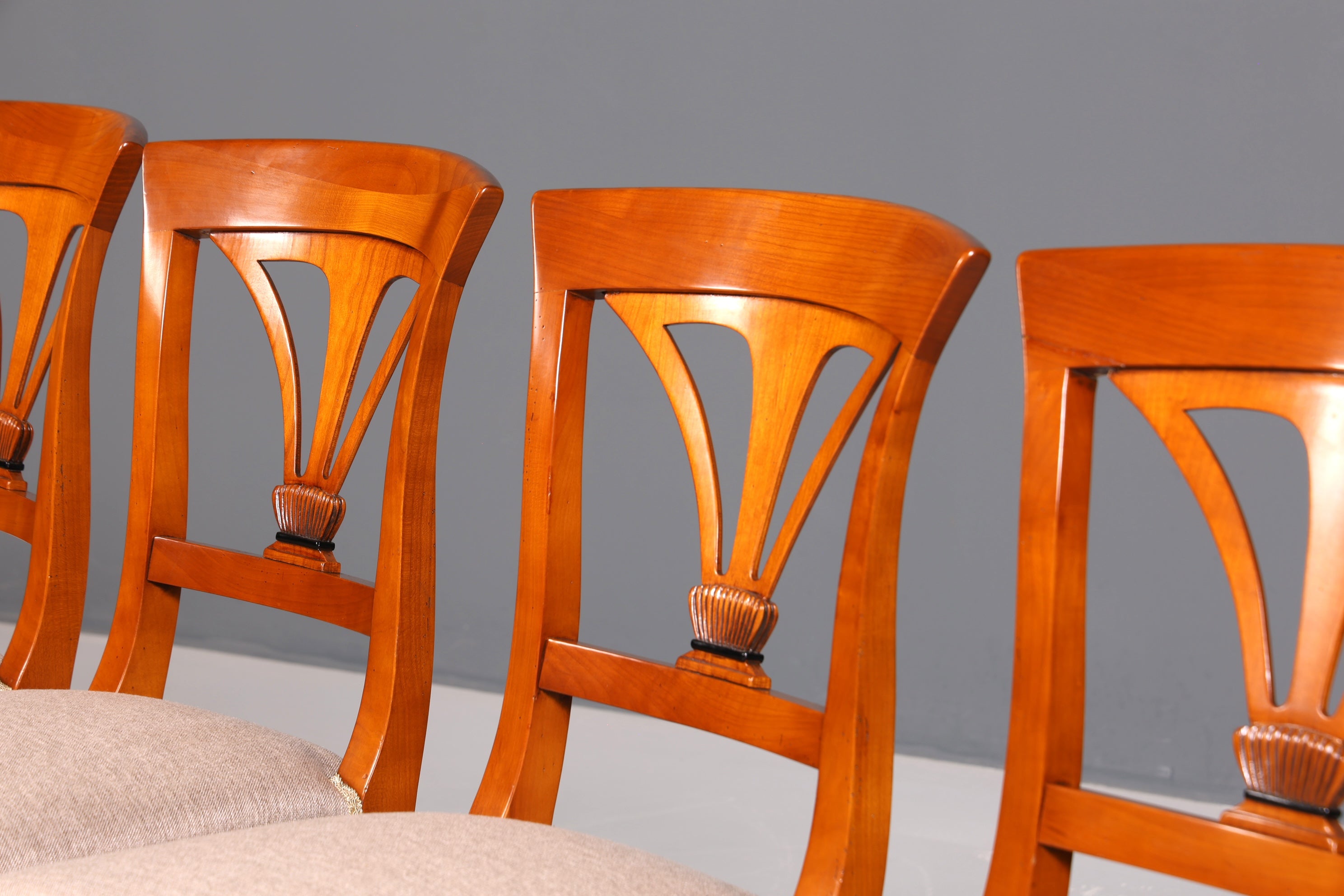4x Edle Englische Stühle Englisch Dining Chairs Antik 60er Jahre Eibe Küchenstühle Stuhlset