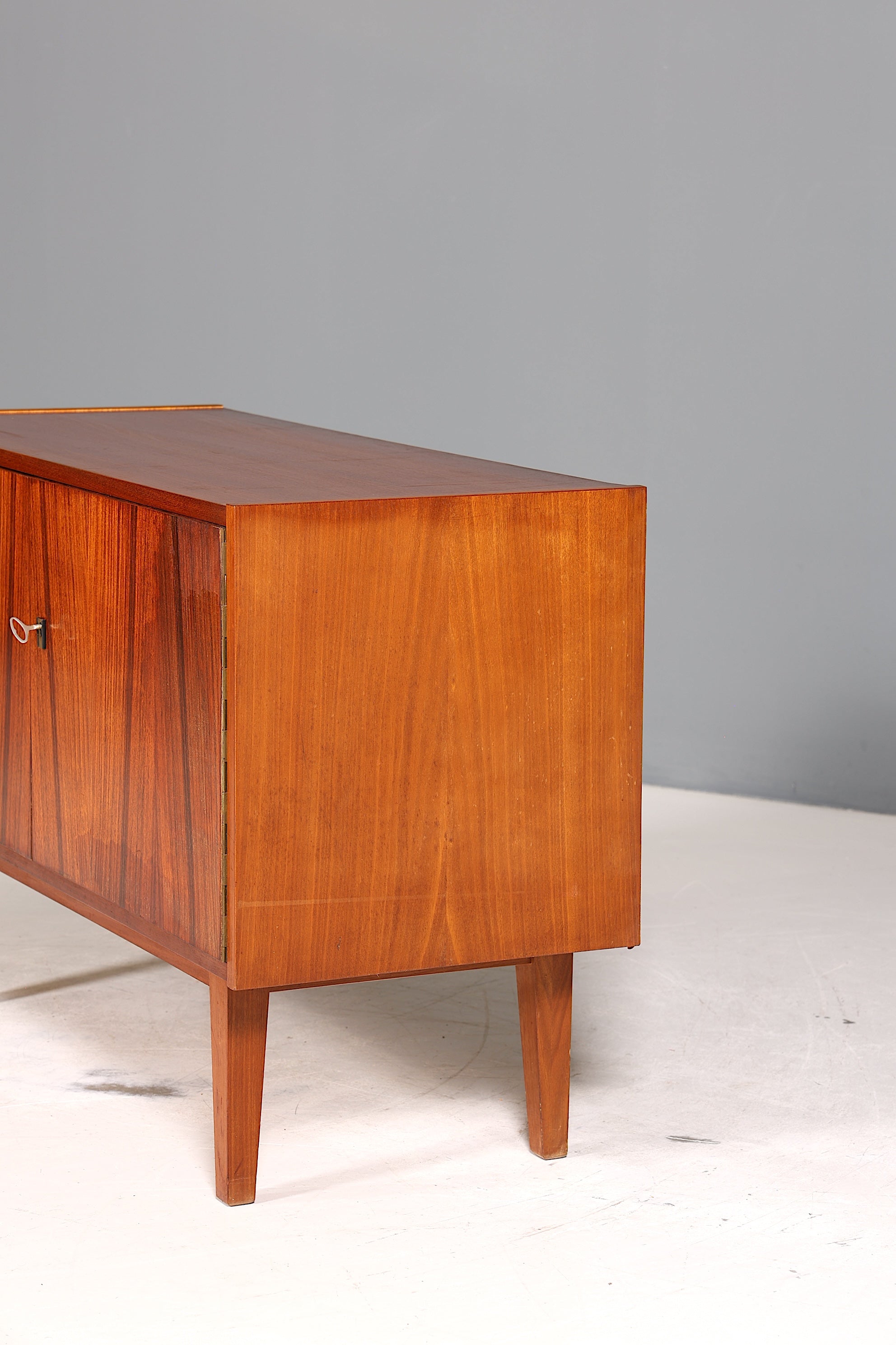 Wunderschöner Mid Century Schrank Vintage Retro Kommode Flur Kommode 60s Regal Sideboard