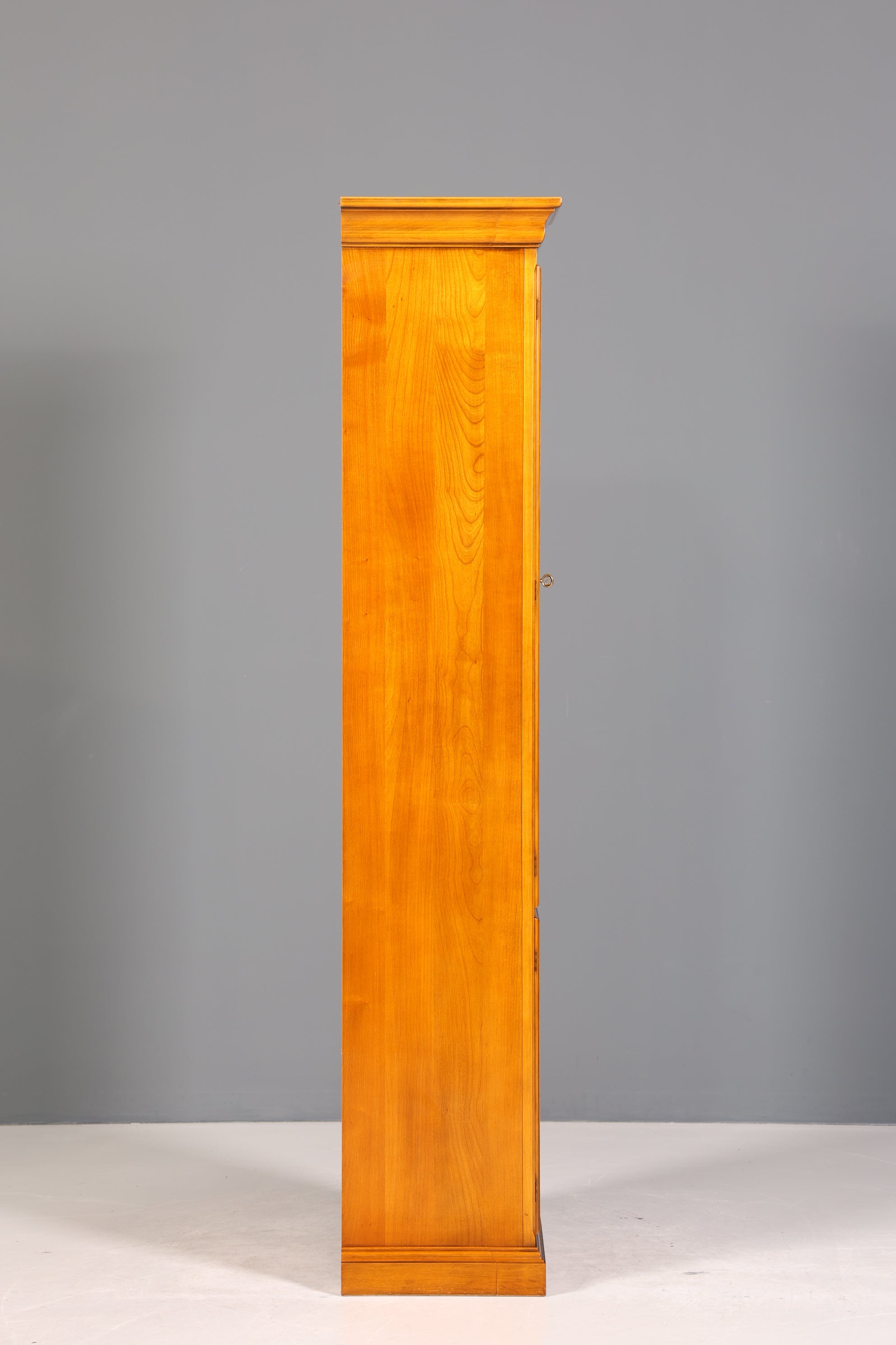 Traumhafte Original Selva Vitrine Antik Stil massiv Holz Geschirrschrank Villa Borghese Schrank 2 von 2