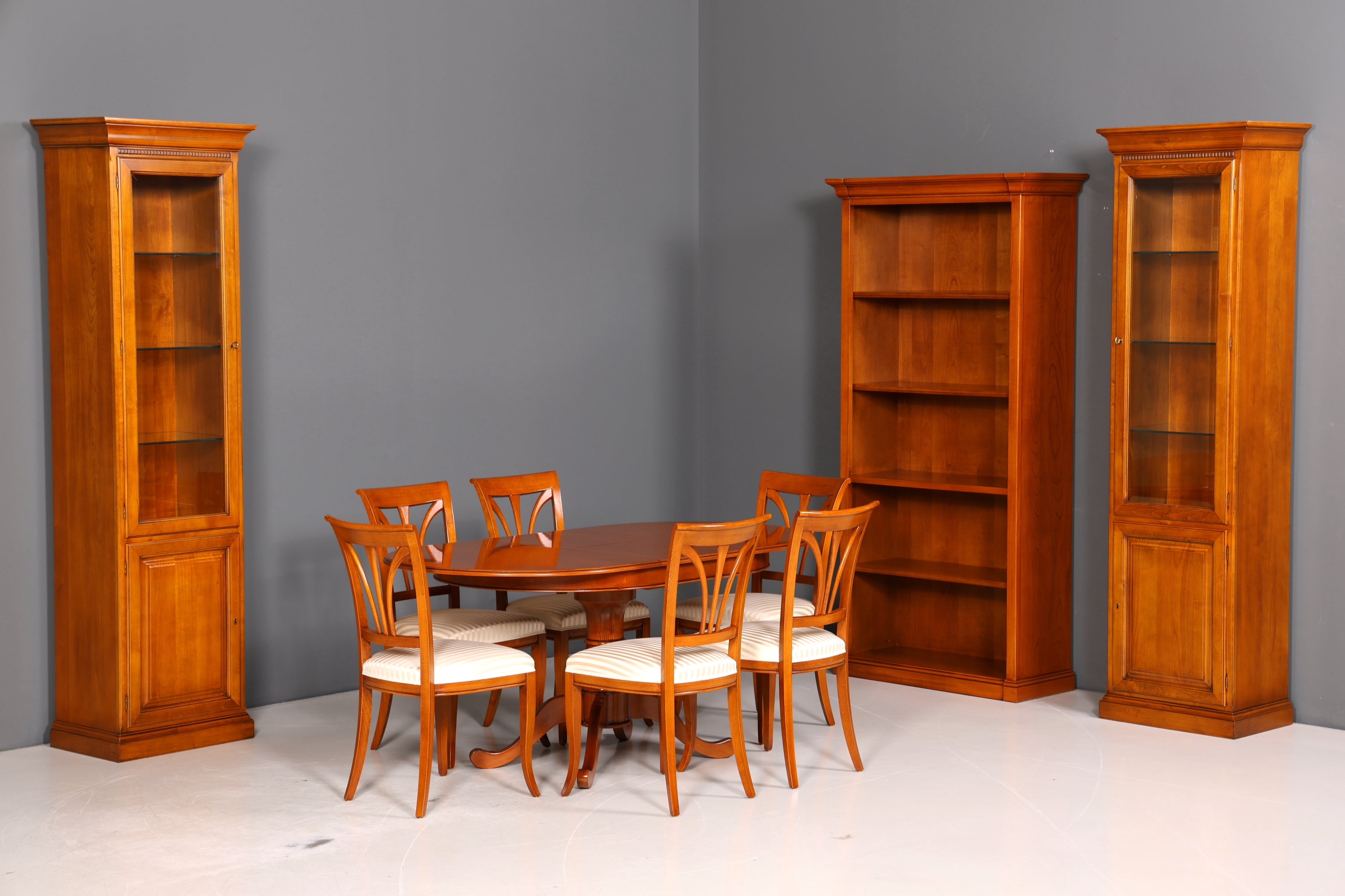 Traumhafte Original Selva Vitrine Antik Stil massiv Holz Geschirrschrank Villa Borghese Schrank 2 von 2