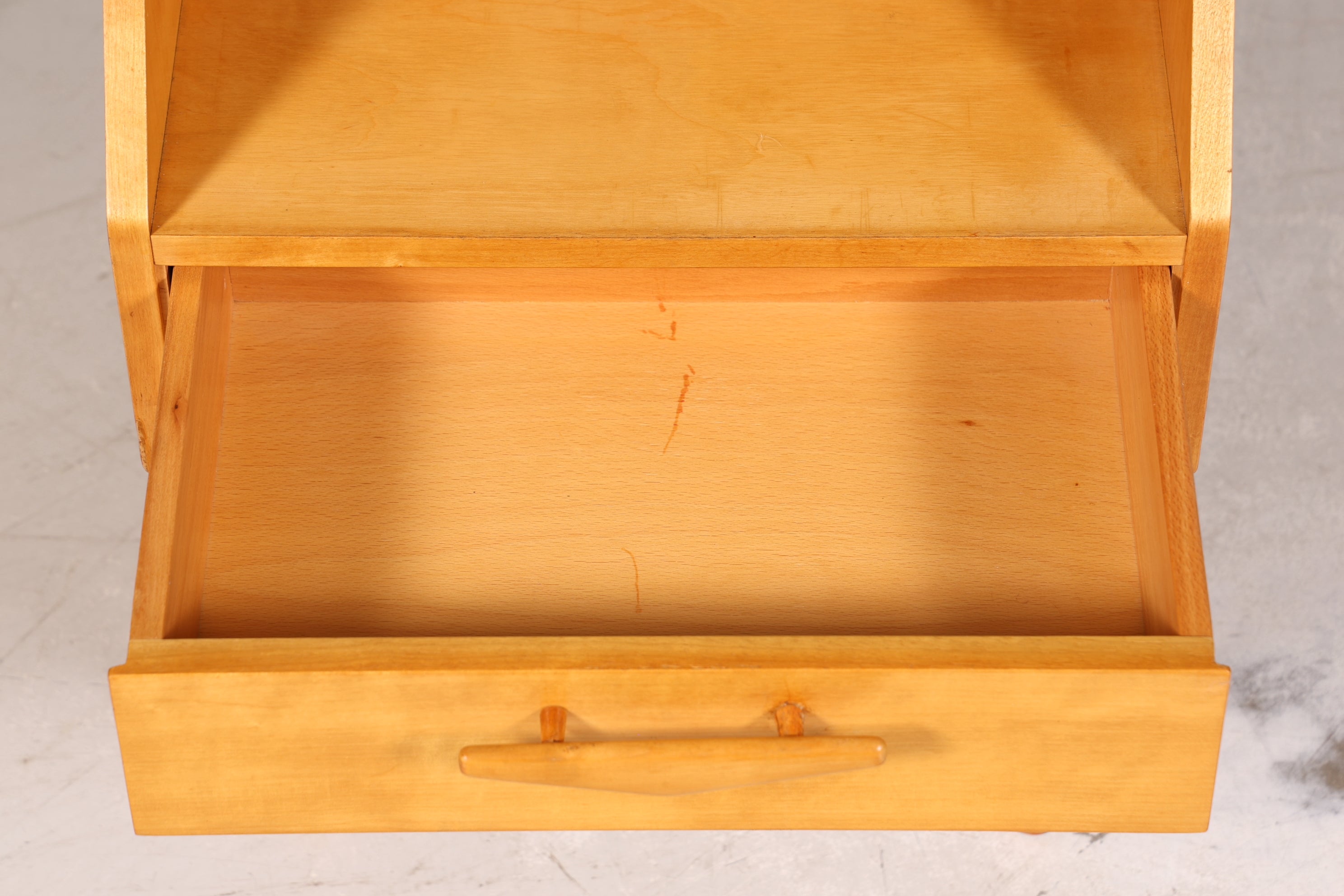 Traumhafte Hellerau Kommode Mid Century Nachttisch echt Holz Beistelltisch VEB Möbel 2 von 2