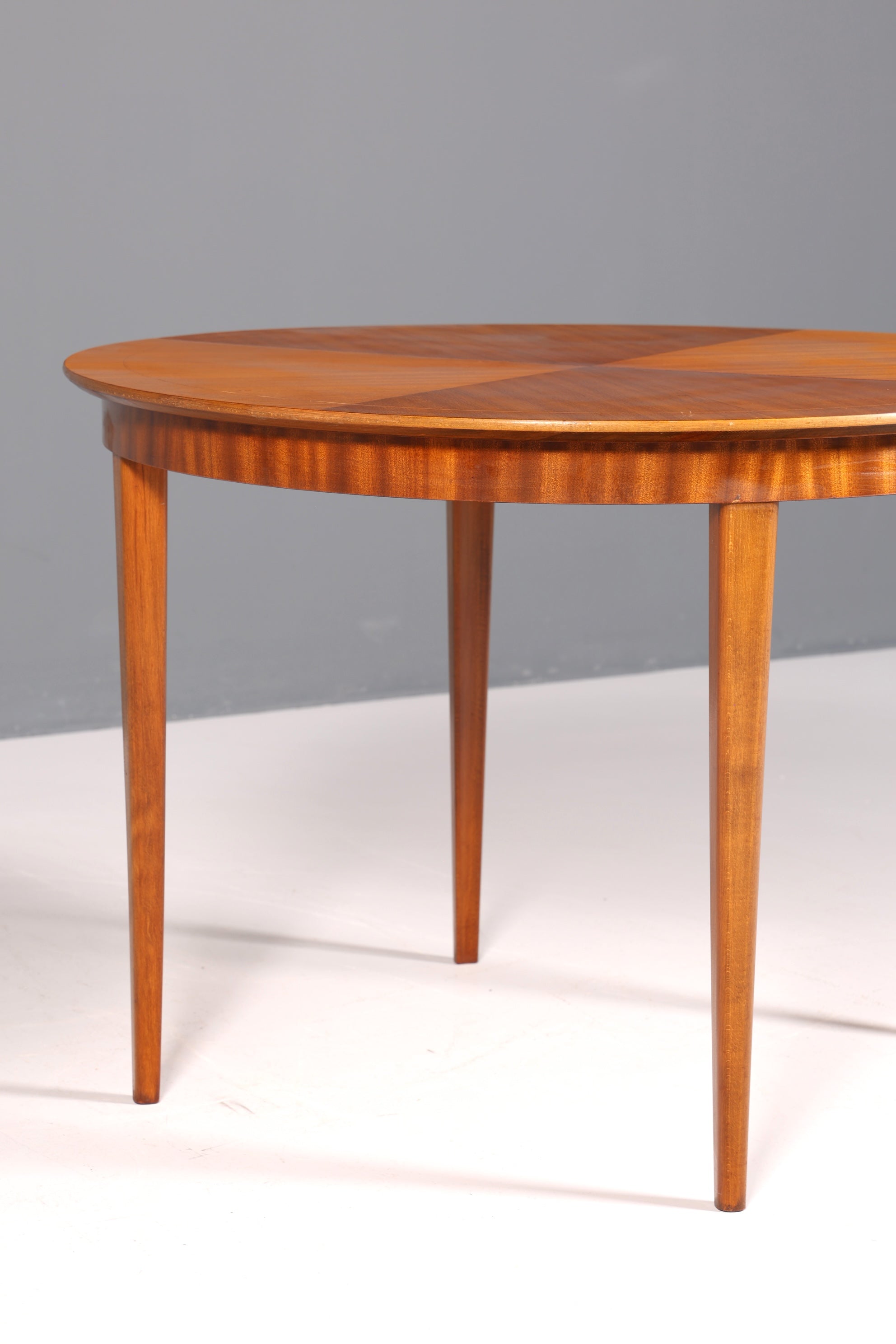 Stilvoller Mid Century Esstisch ausziehbarer Vintage Tisch Retro Küchentisch