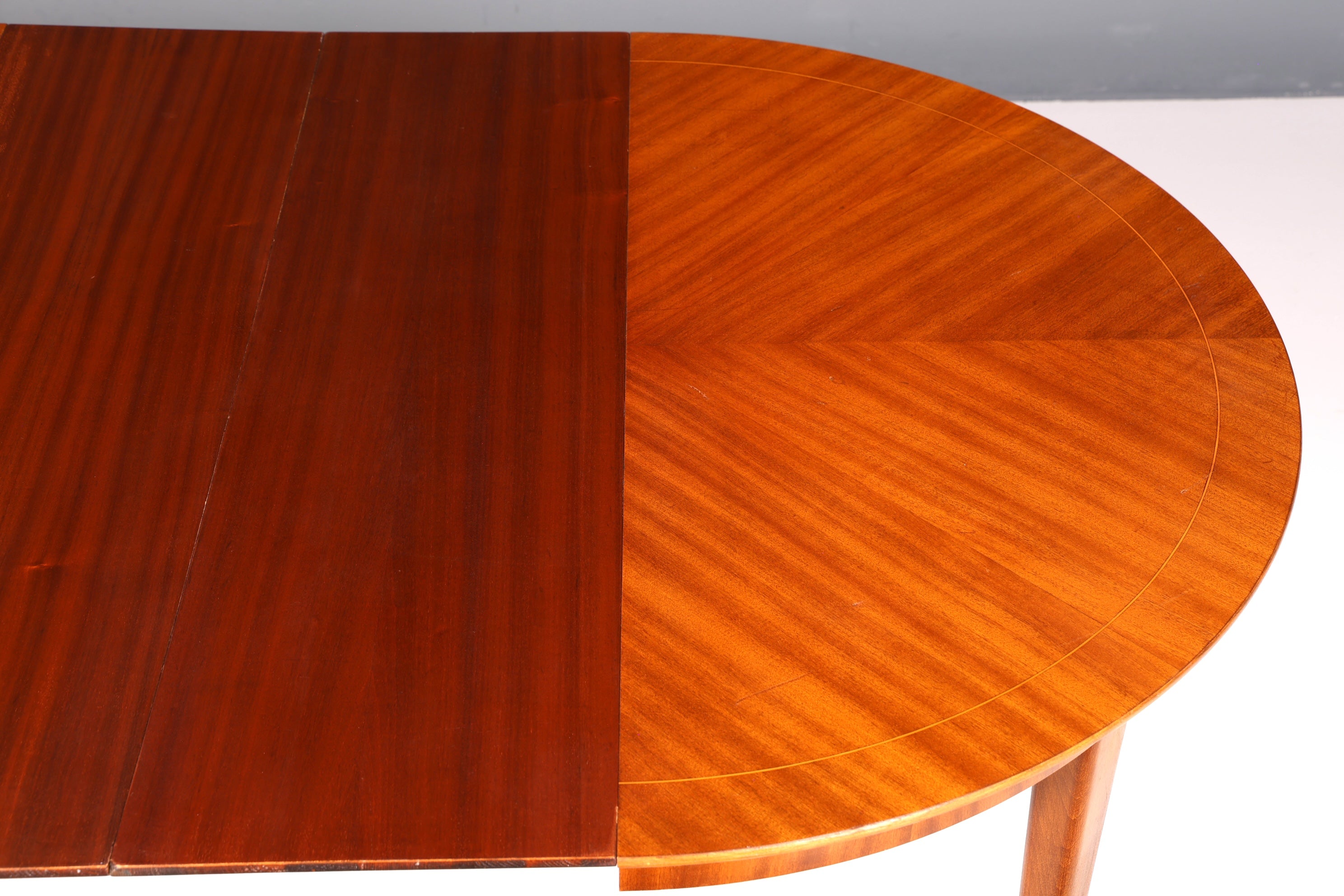 Stilvoller Mid Century Esstisch ausziehbarer Vintage Tisch Retro Küchentisch