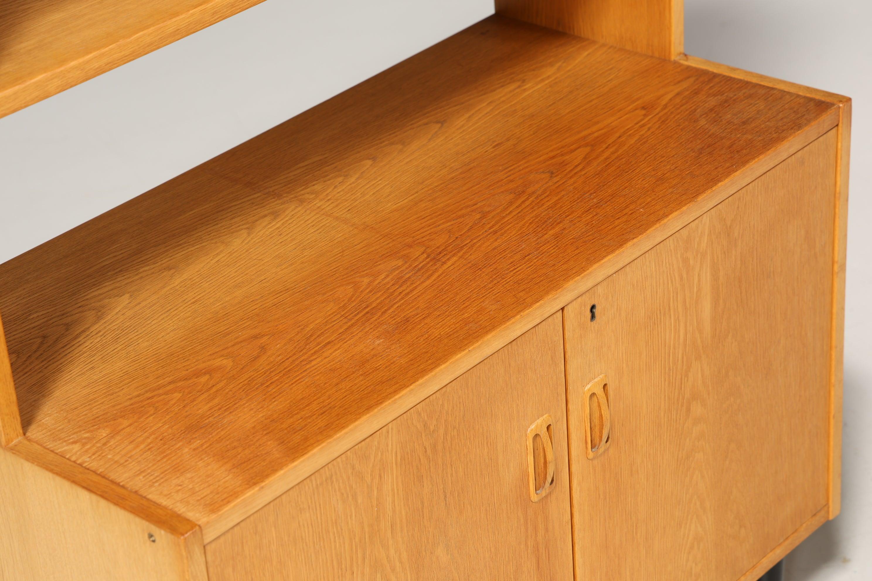 Schlichtes Mid Century Regal Vintage Vitrine Holz Schrank Kommode 60er Jahre