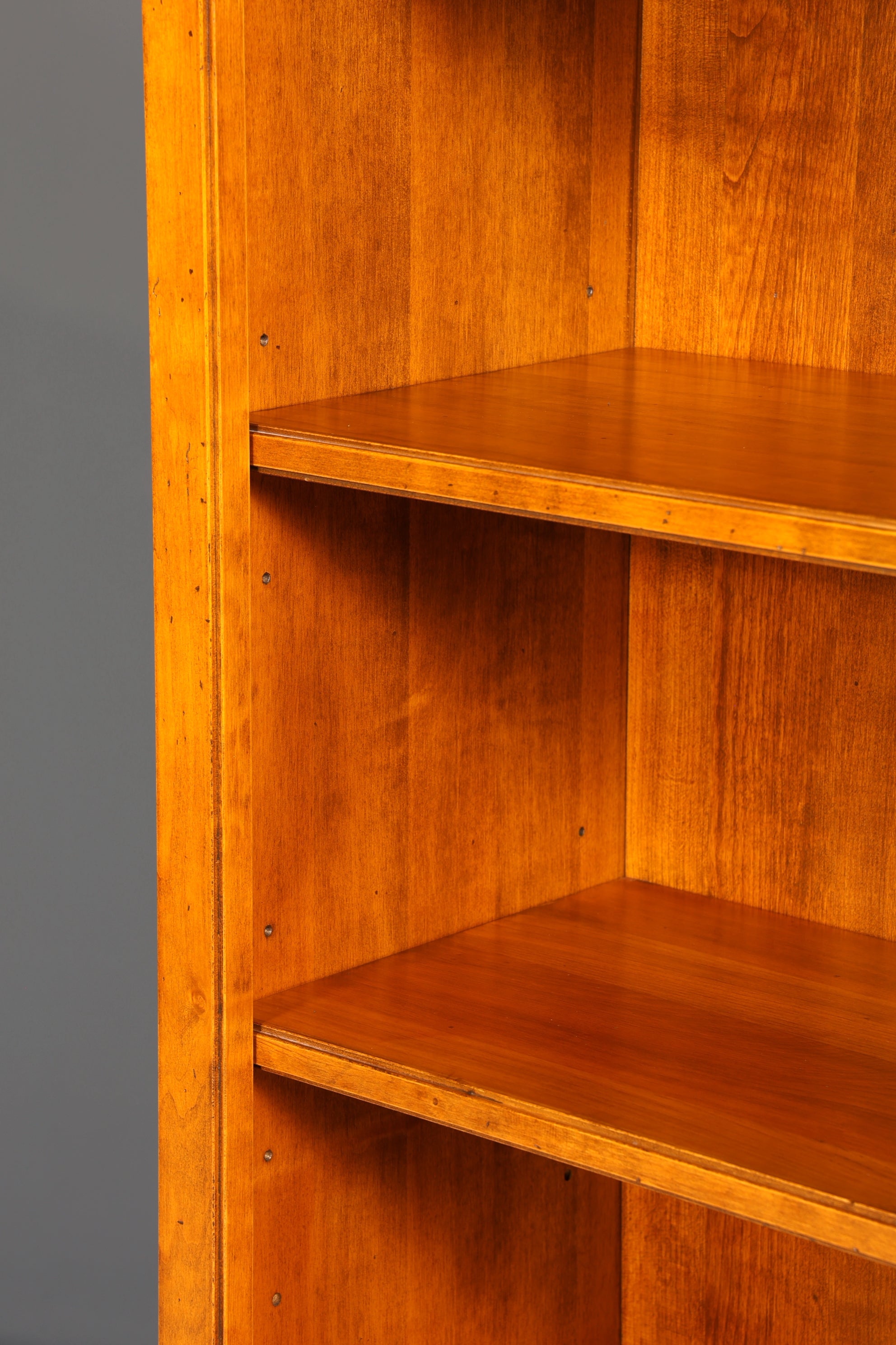 Wunderschönes Original Selva Bücherregal Antik Stil massiv Holz Regal Schrank Bibliothek