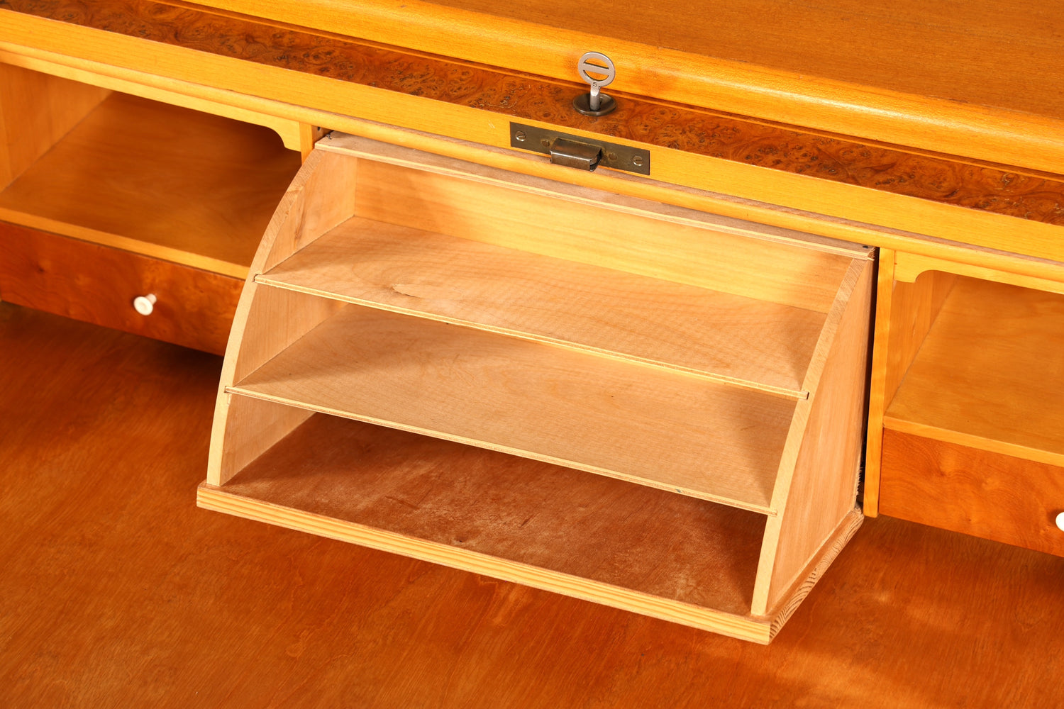 Stilvoller Mid Century Rollladen Sekretär echt Holz Büro Schrank Vintage Schreibkommode