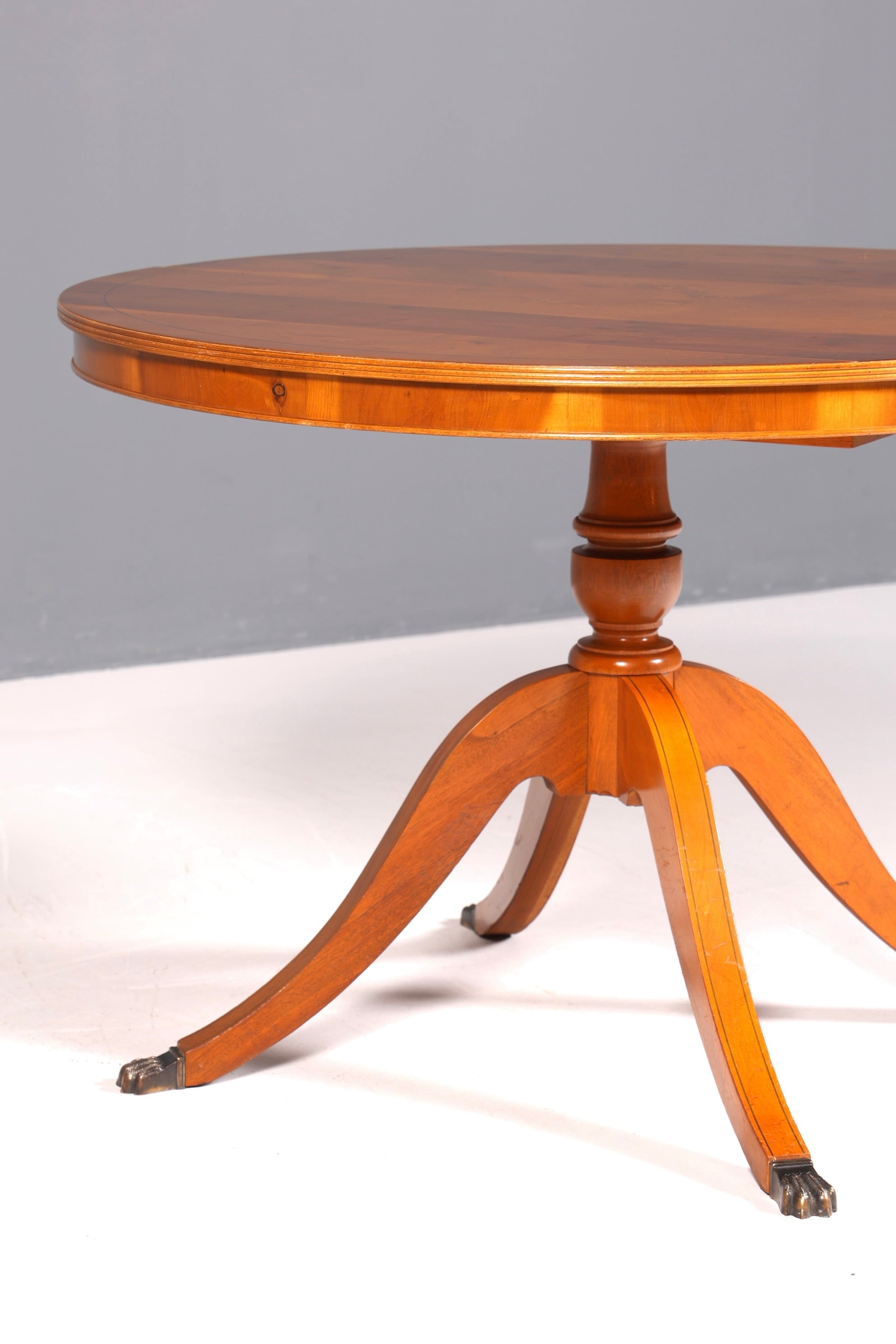 Traumhafter Englischer Tisch ausziehbarer Esstisch Antik Stil 60s Regency Küchentisch Eibe