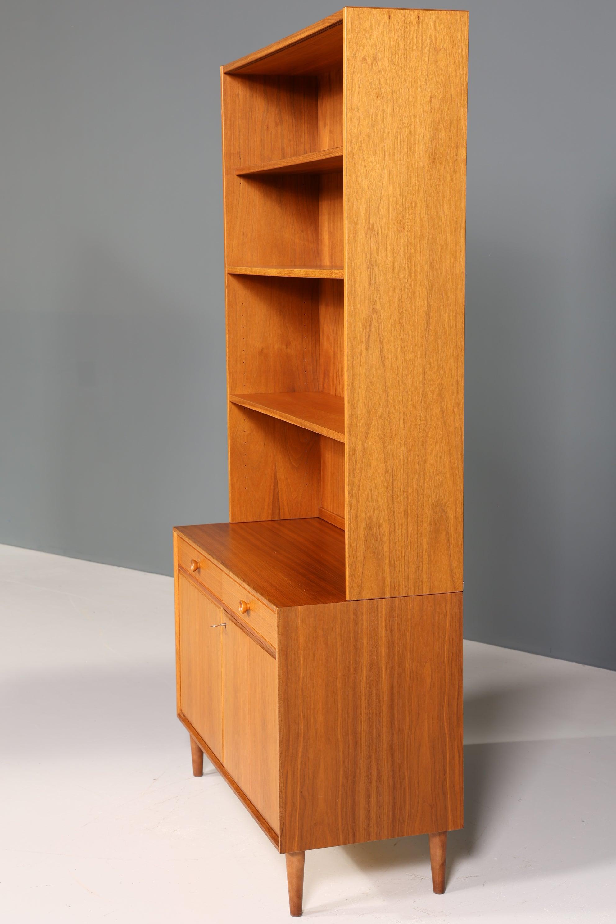 Stilvolles Mid Century Regal "Made in Denmark" echt Holz Schrank Danish Design Retro Kommode Vintage Bücherregal 60er Jahre