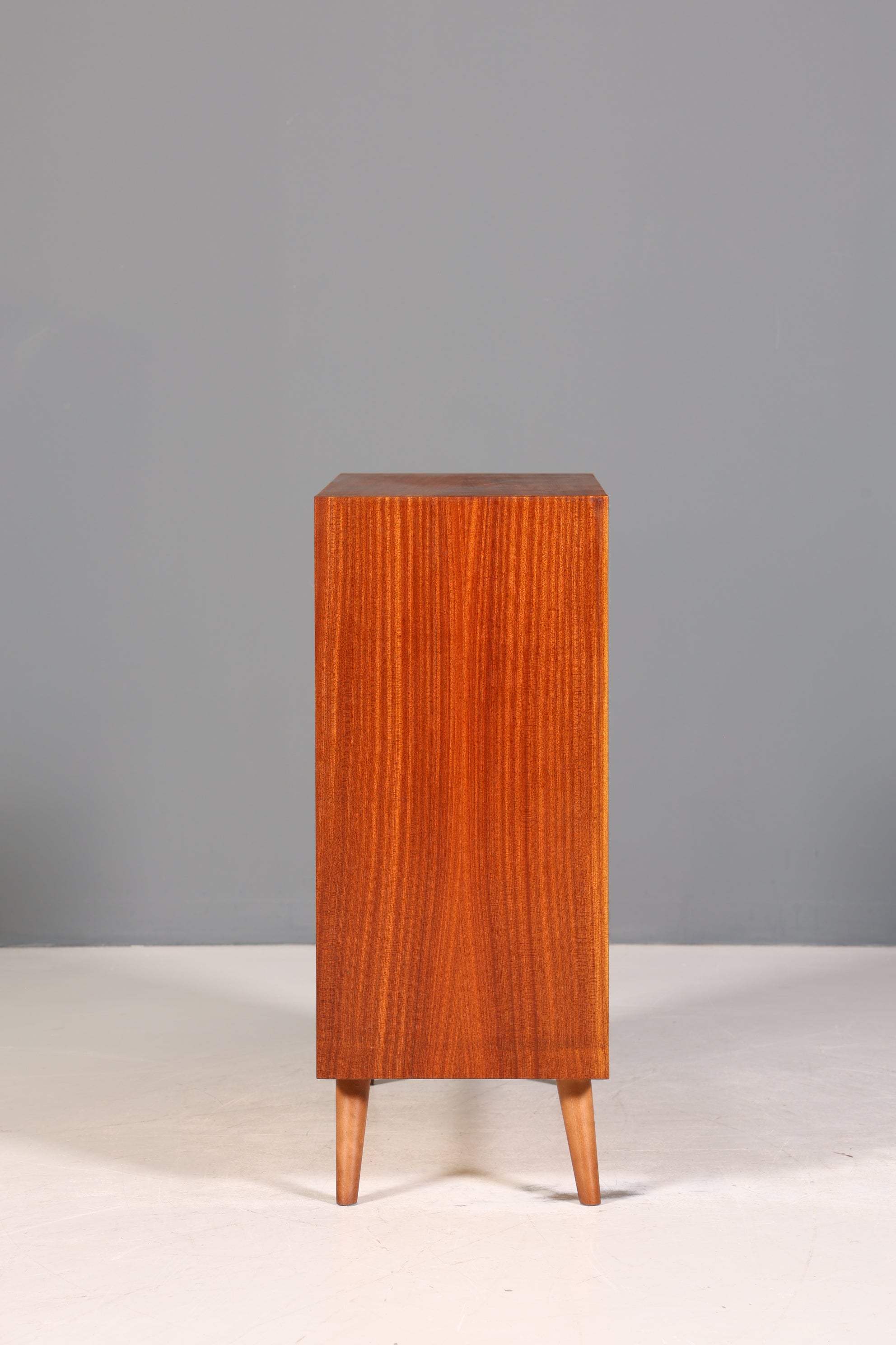 Wunderschöne Mid Century Vitrine Vintage Regal Retro Bücherregal 60s Schrank 1 von 2