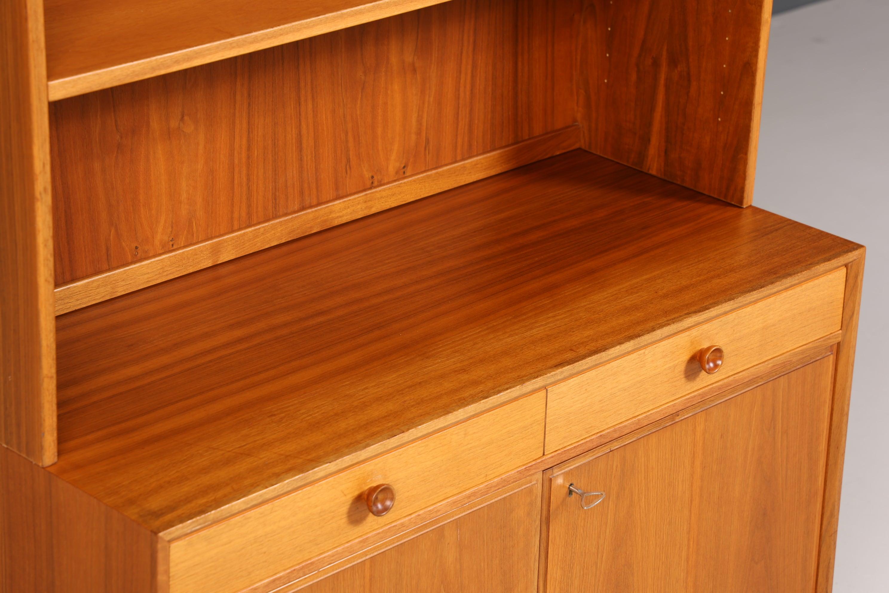 Stilvolles Mid Century Regal "Made in Denmark" echt Holz Schrank Danish Design Retro Kommode Vintage Bücherregal 60er Jahre