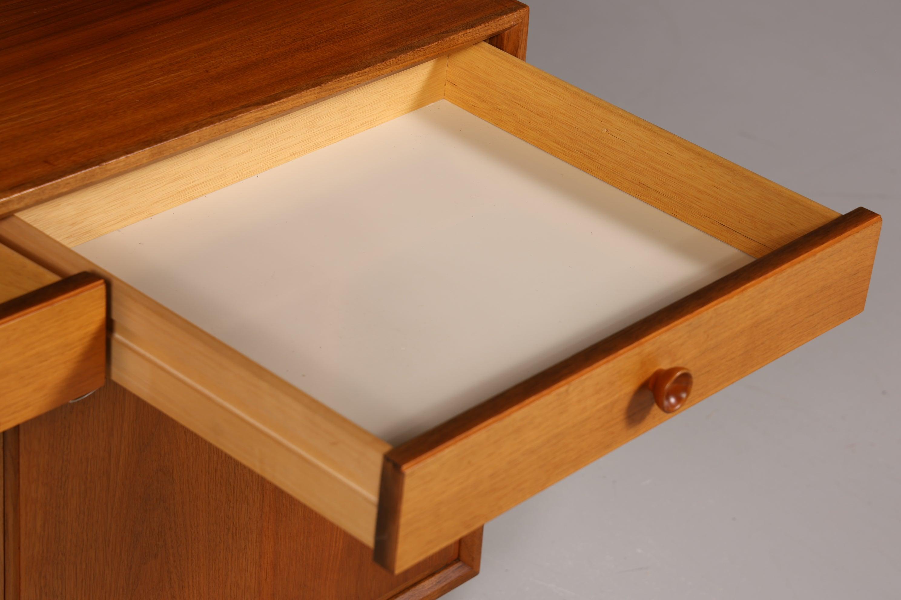 Stilvolles Mid Century Regal "Made in Denmark" echt Holz Schrank Danish Design Retro Kommode Vintage Bücherregal 60er Jahre
