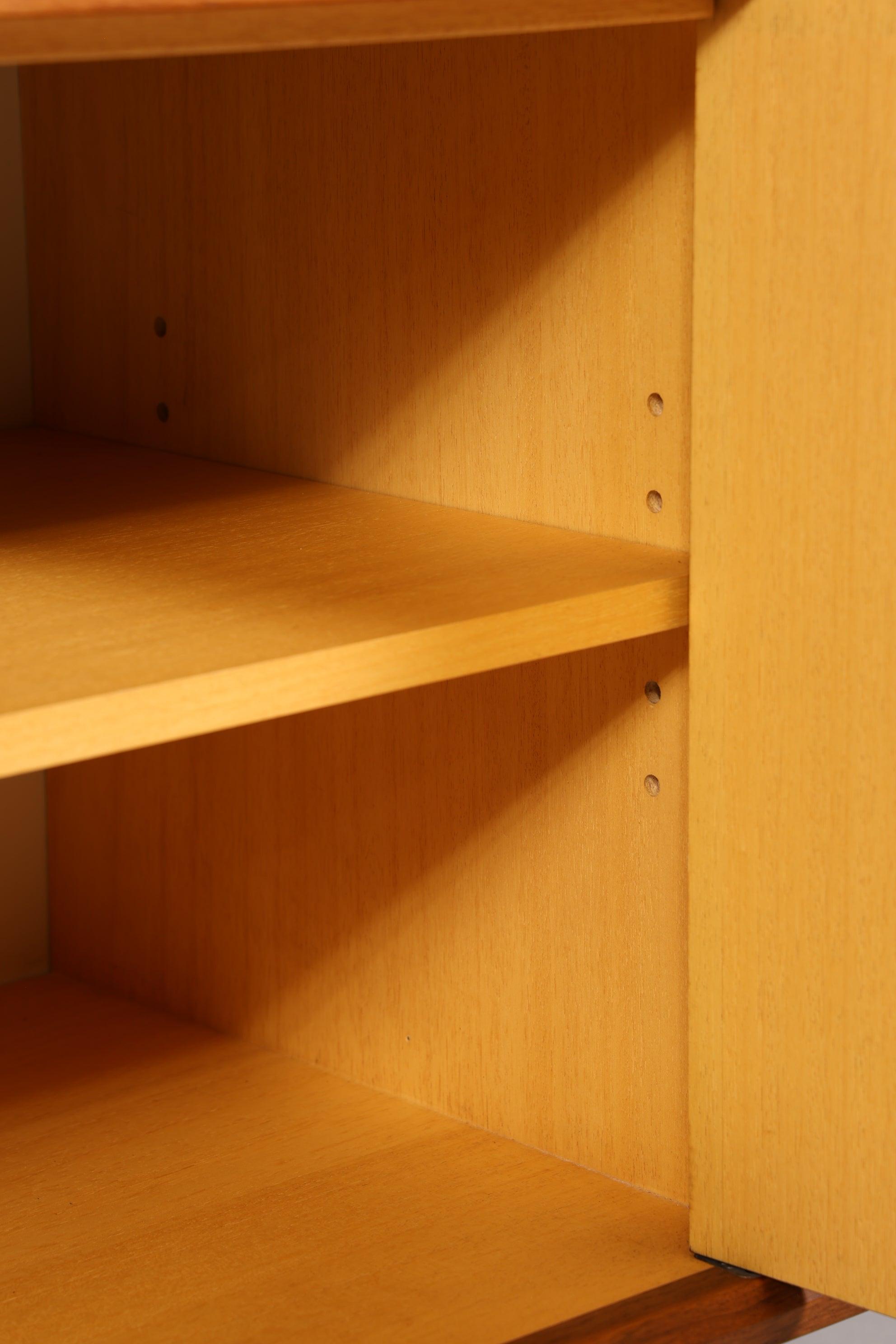 Stilvolles Mid Century Regal "Made in Denmark" echt Holz Schrank Danish Design Retro Kommode Vintage Bücherregal 60er Jahre
