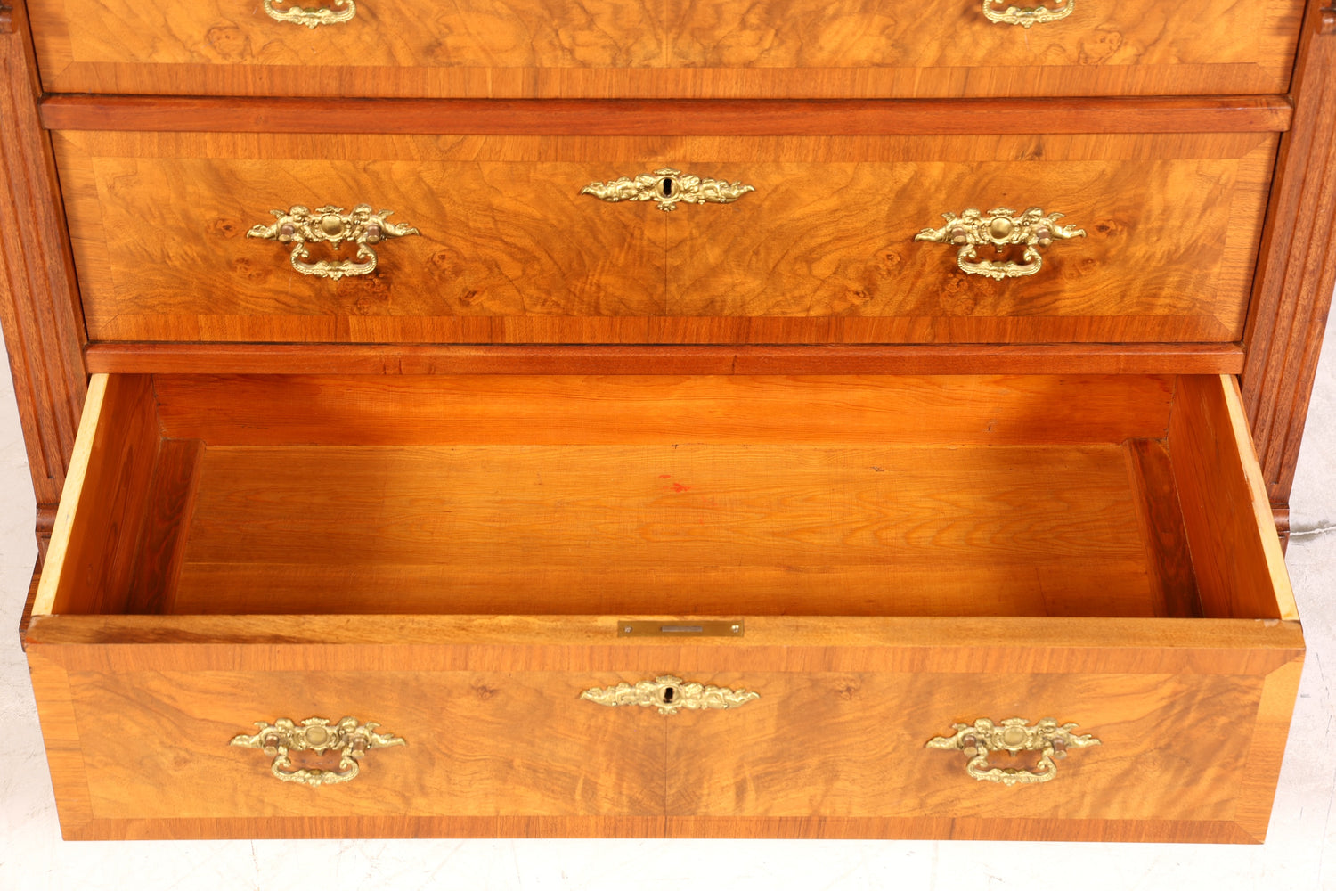 Stilvolle Gründerzeit Kommode Jugendstil Antik Sideboard Schubladenkommode Wäschekommode