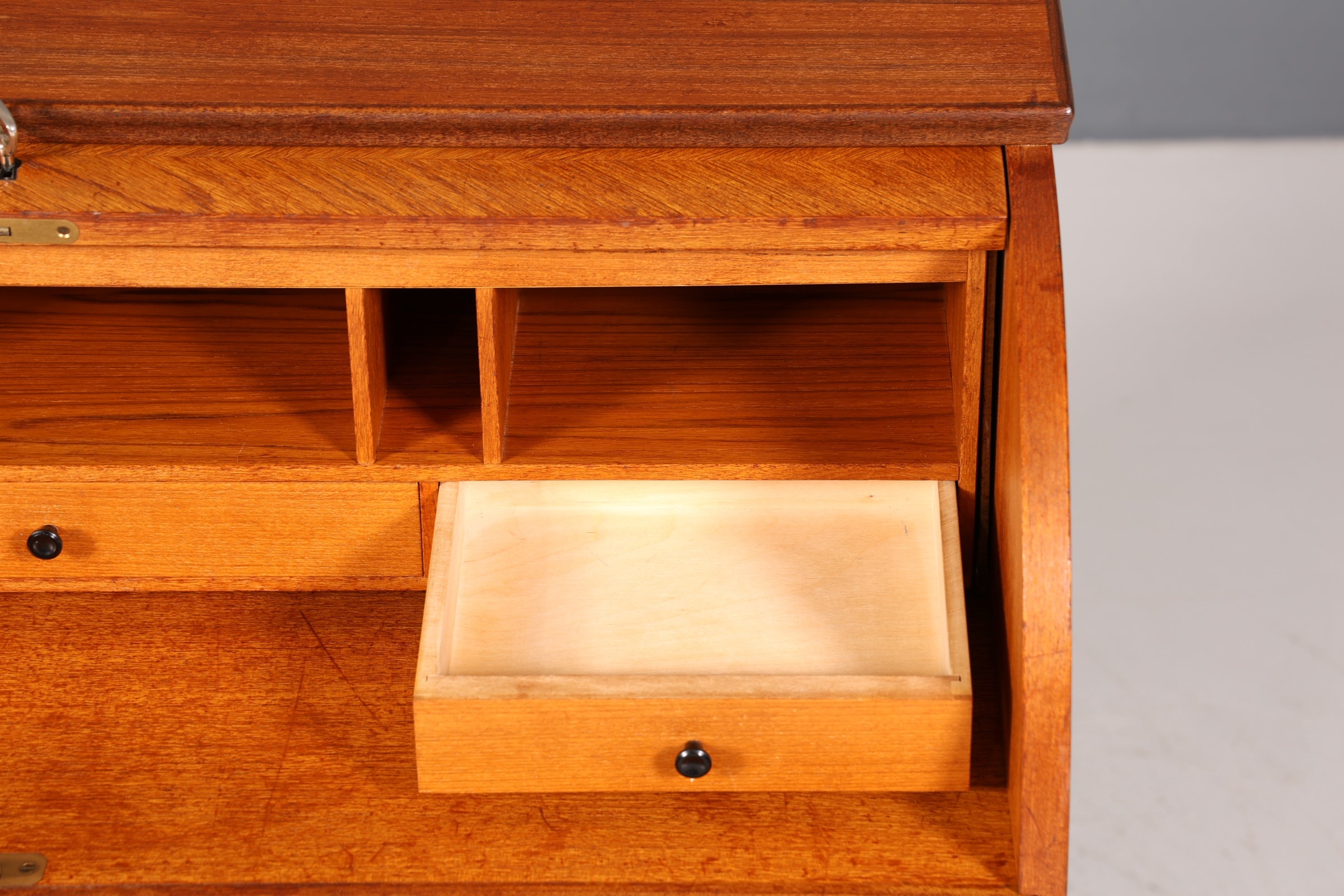 Wunderschöner Mid Century Rollladen Sekretär Danish Design Teak Holz Schreibkommode 60er Jahre