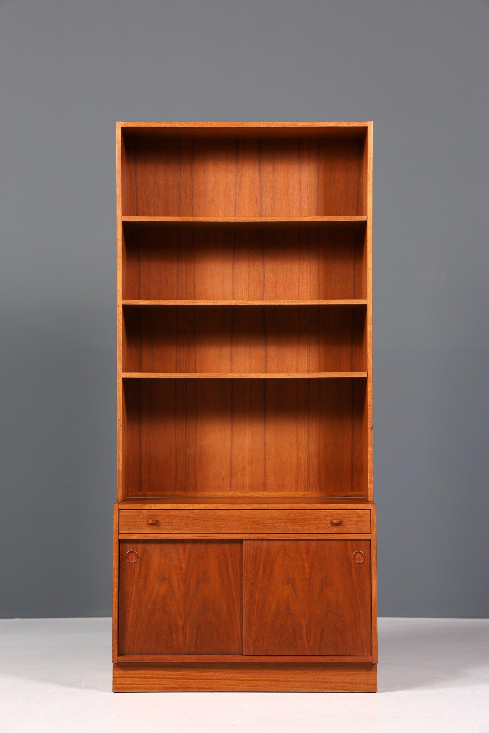 Stilvolles Mid Century Regal skandinavisches Bücherregal Kommode 60er Jahre