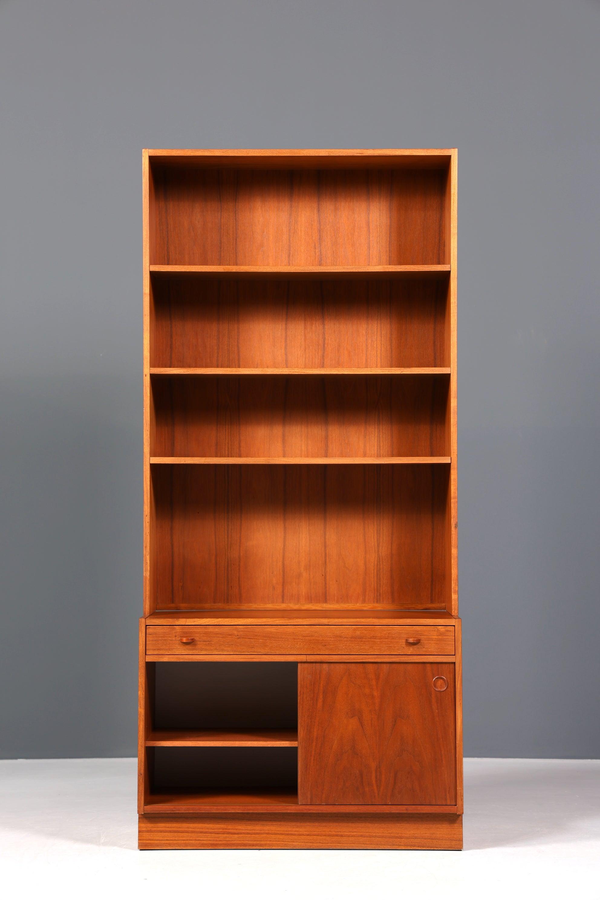 Stilvolles Mid Century Regal skandinavisches Bücherregal Kommode 60er Jahre