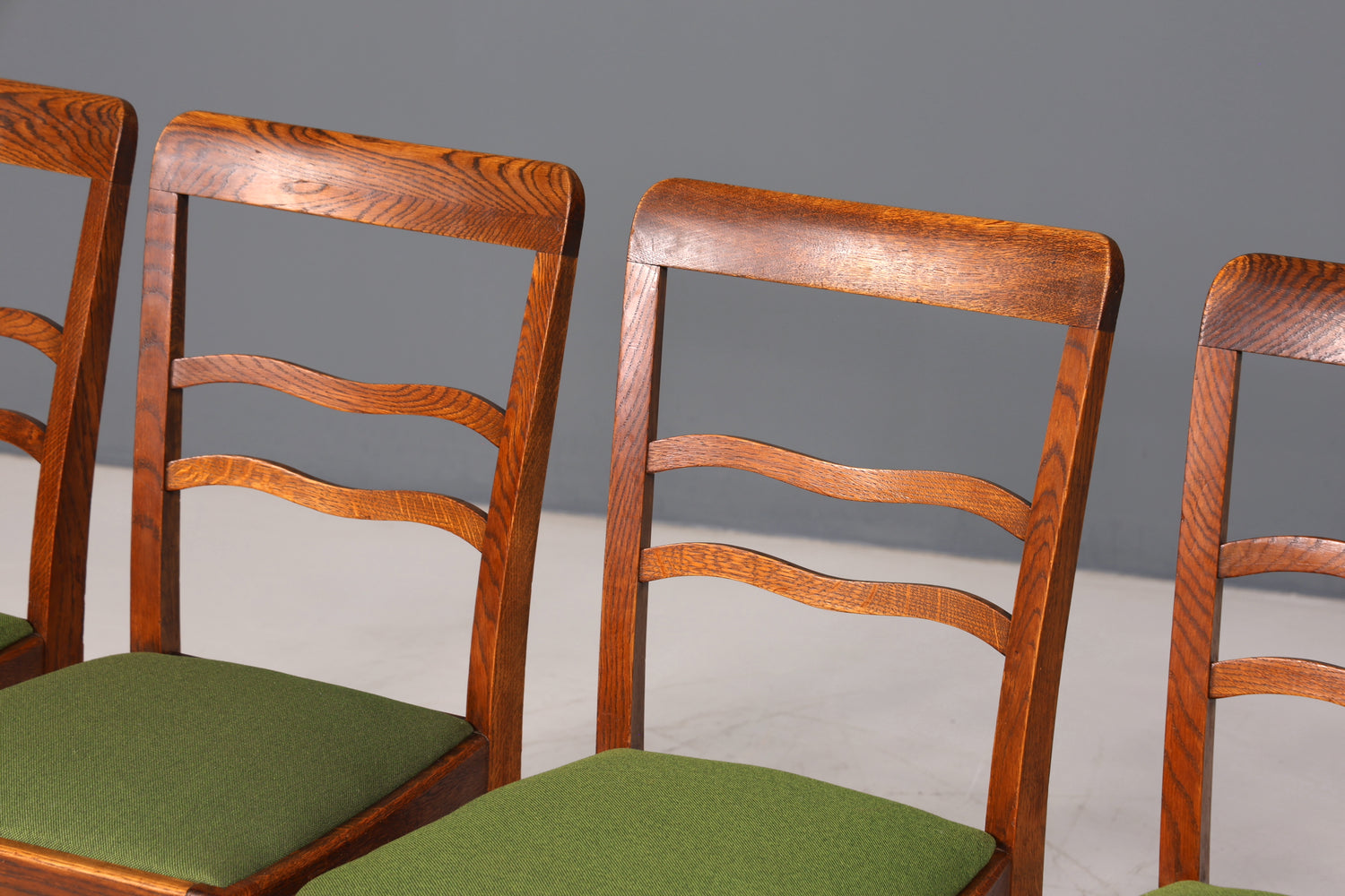 4x Wunderschöne Jugendstil Stühle Stuhl Set Antik Eiche Küchenstühle Esszimmer Stühle um 1900