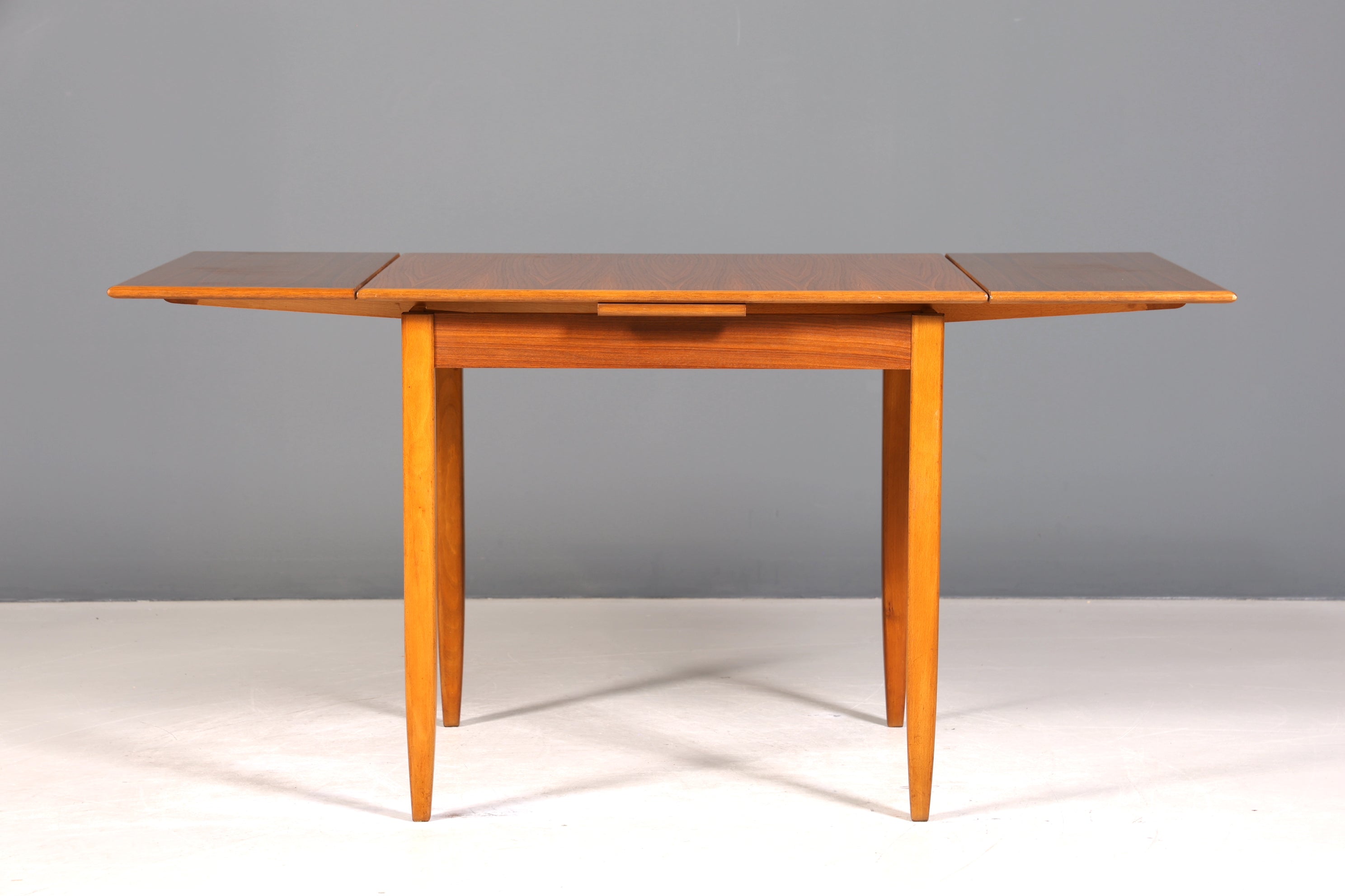 Traumhafter Mid Century Esstisch ausziehbarer Danish Design Teak Holz Küchentisch Esszimmer Tisch