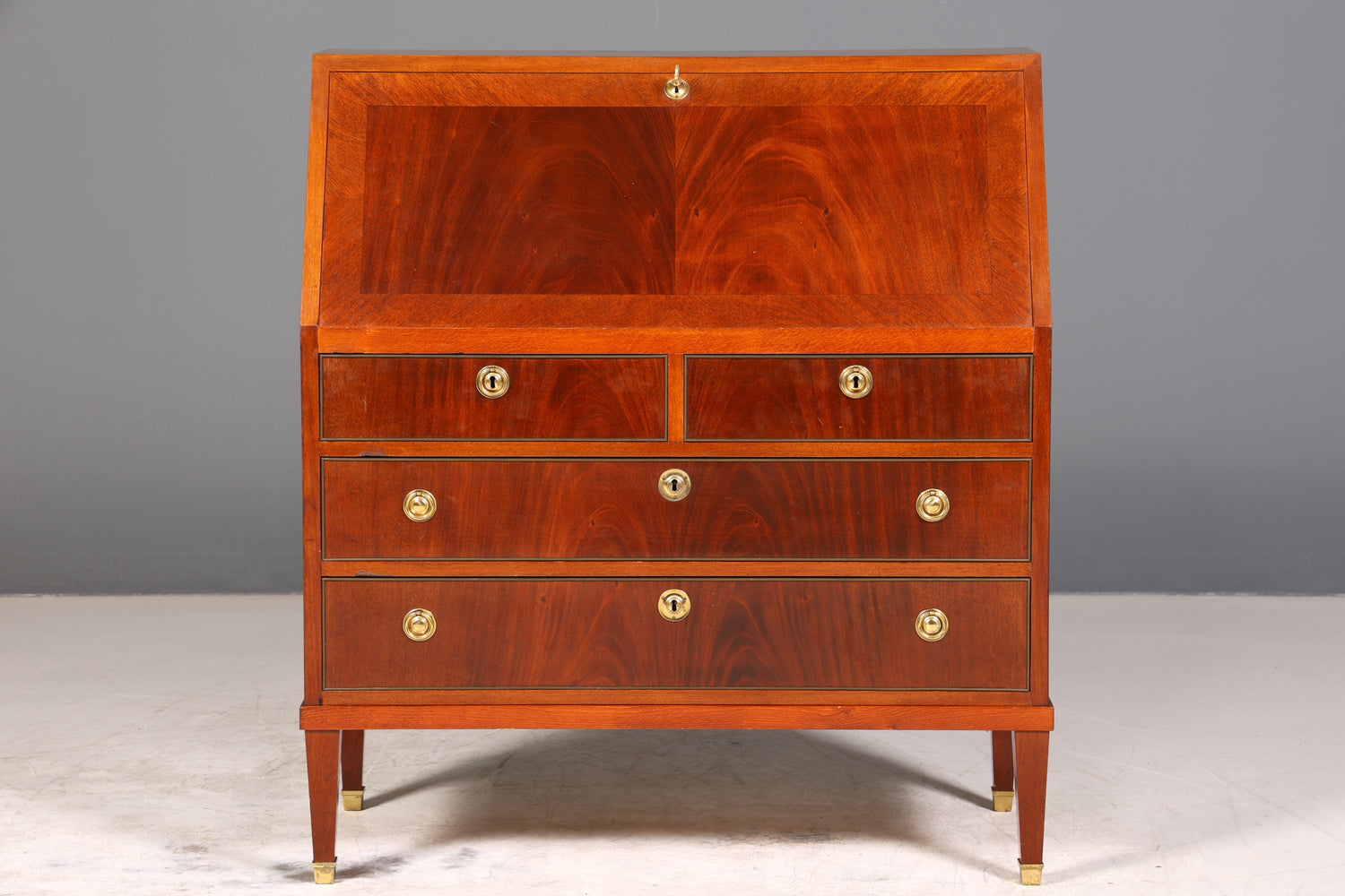 Stilvoller Sekretär im Englischen Stil Büro Kommode Schreibkommode Sekretär Kommode