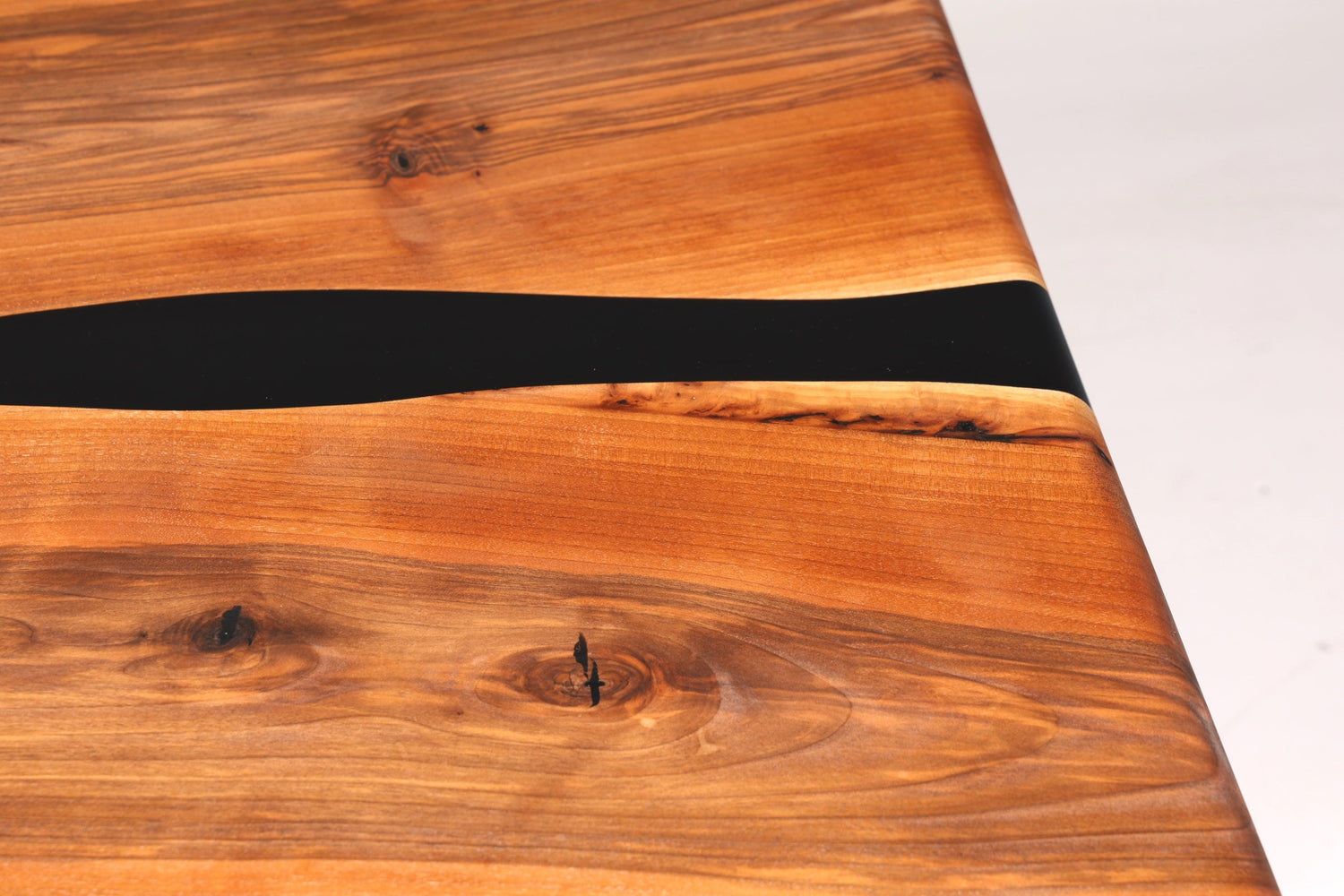 Wunderschöner Epoxidharz Tisch 220-90 cm Epoxy Schwarz Nussbaum Esszimmer Tisch