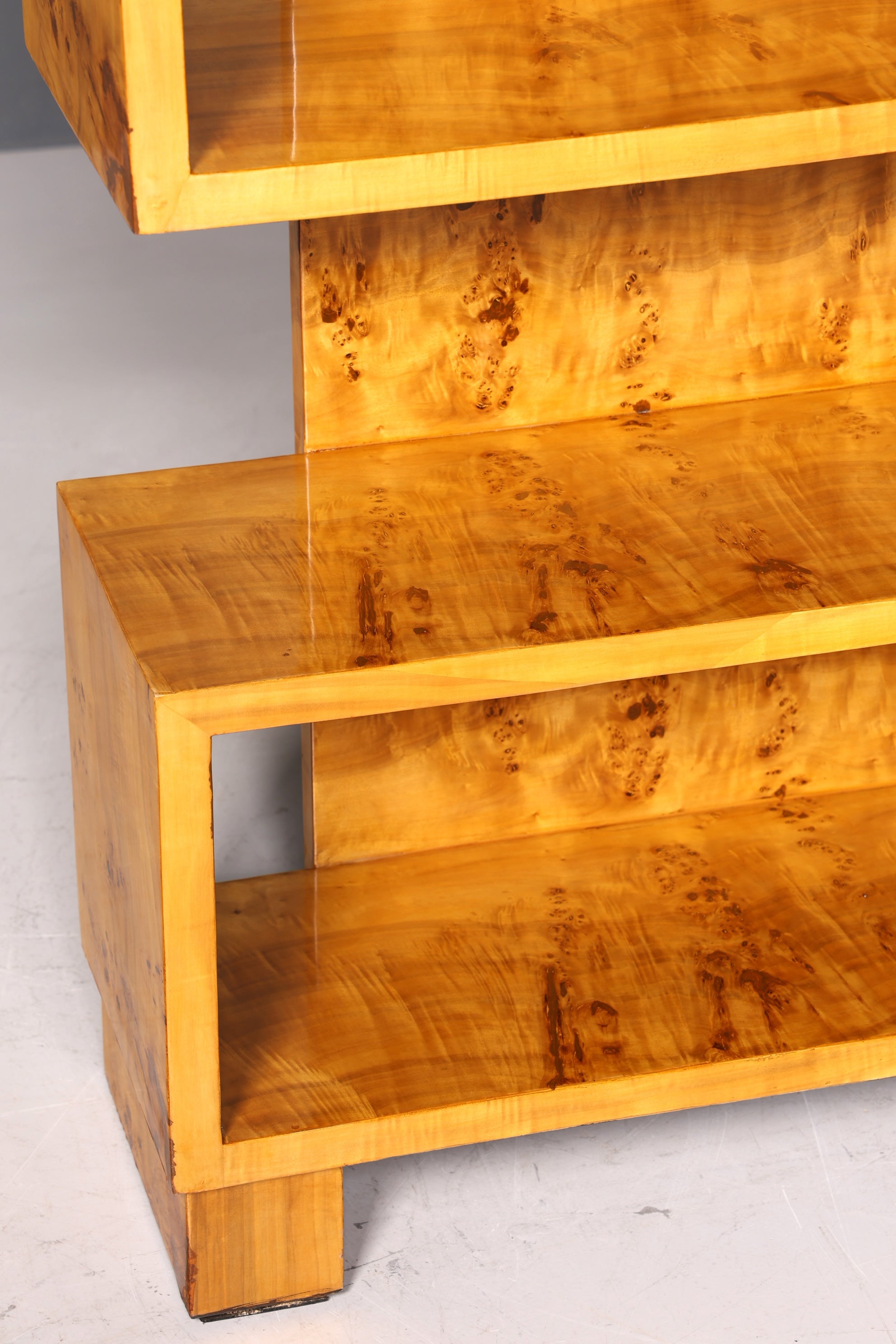 Traumhaftes Art Deco Stil Bücherregal Birke Luxus Möbel Kult Schrankregal Regal