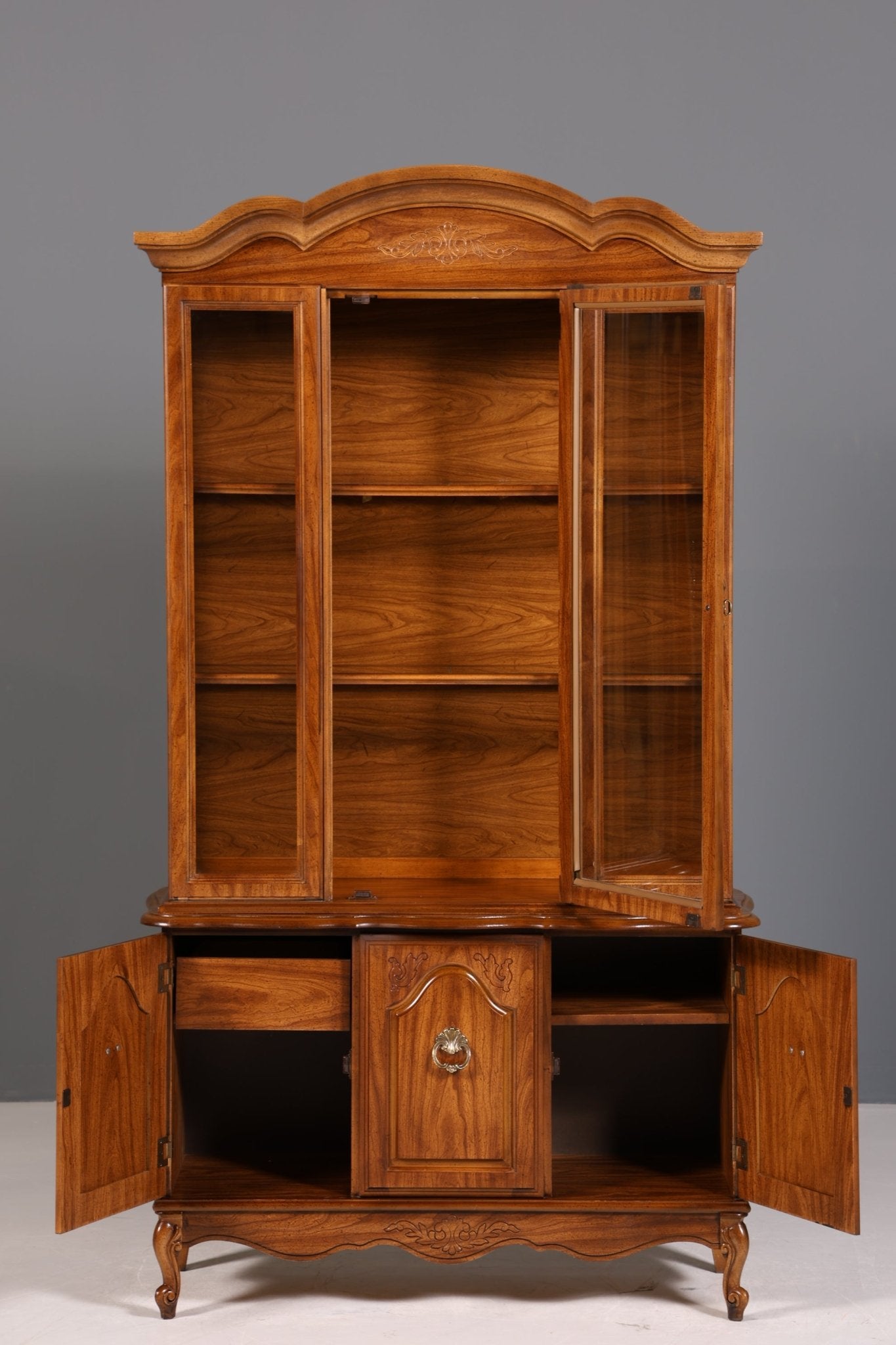 Wunderschöne Chippendale Vitrine Regal Schrank Barock Stil Bücherregal Geschirrschrank